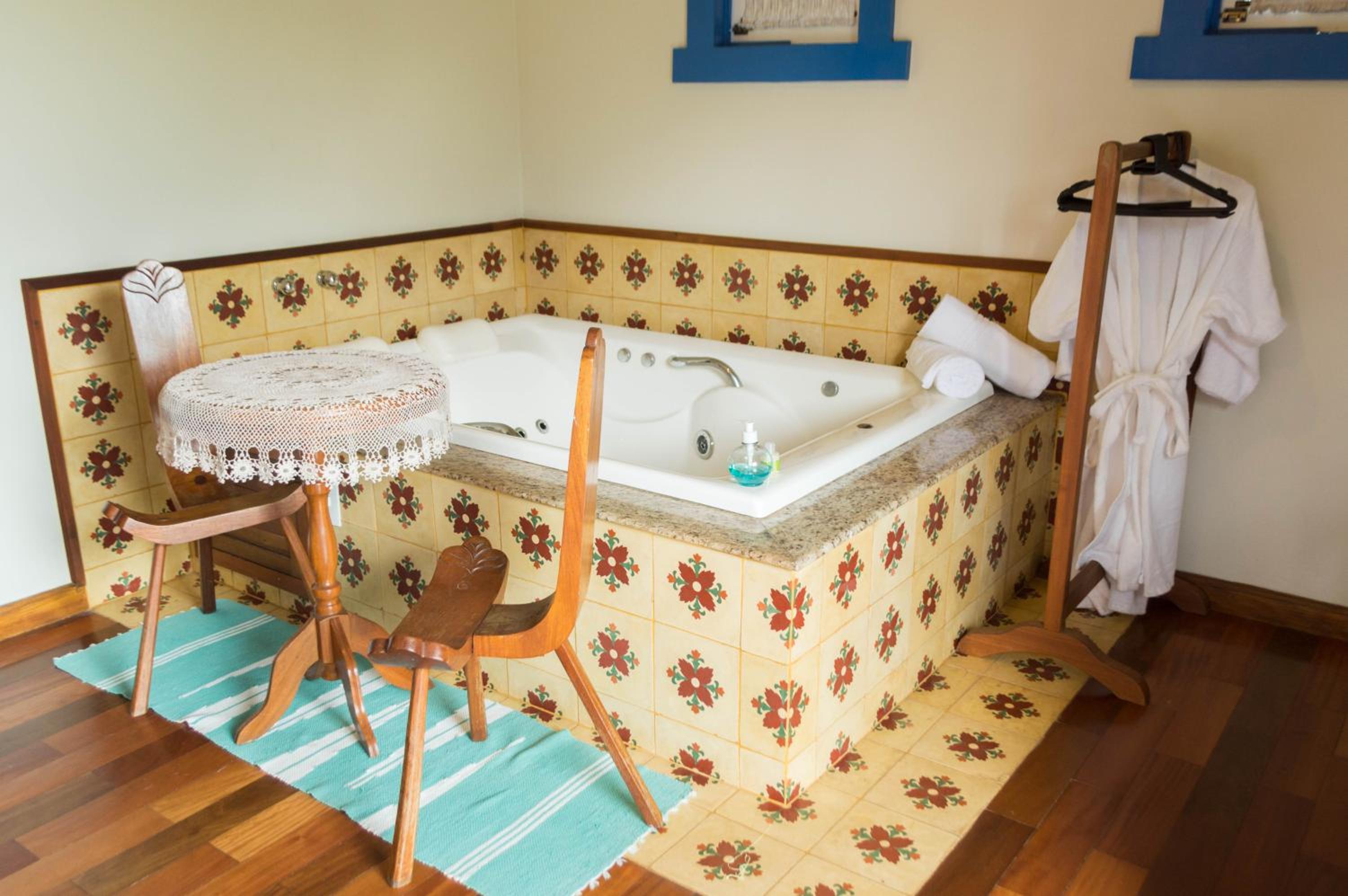 Double Room with Spa Bath photo 2