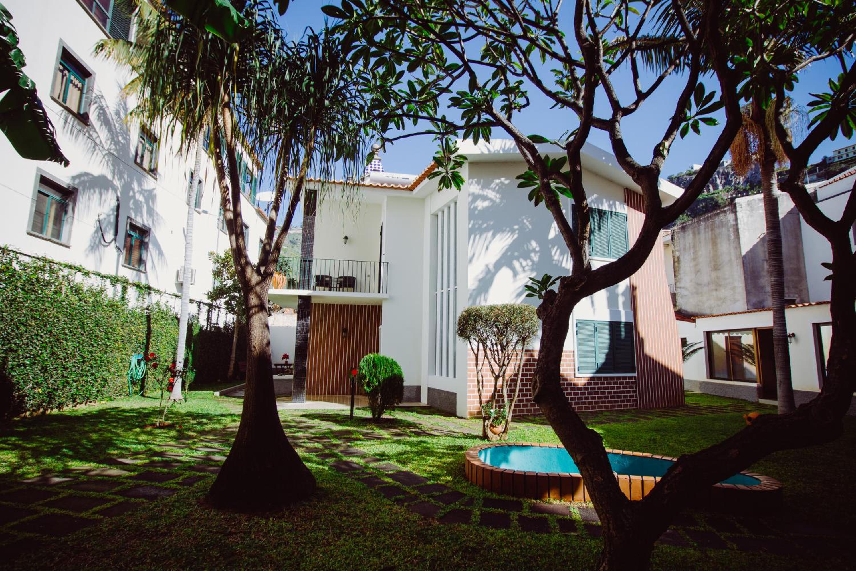 Three-Bedroom House photo 2