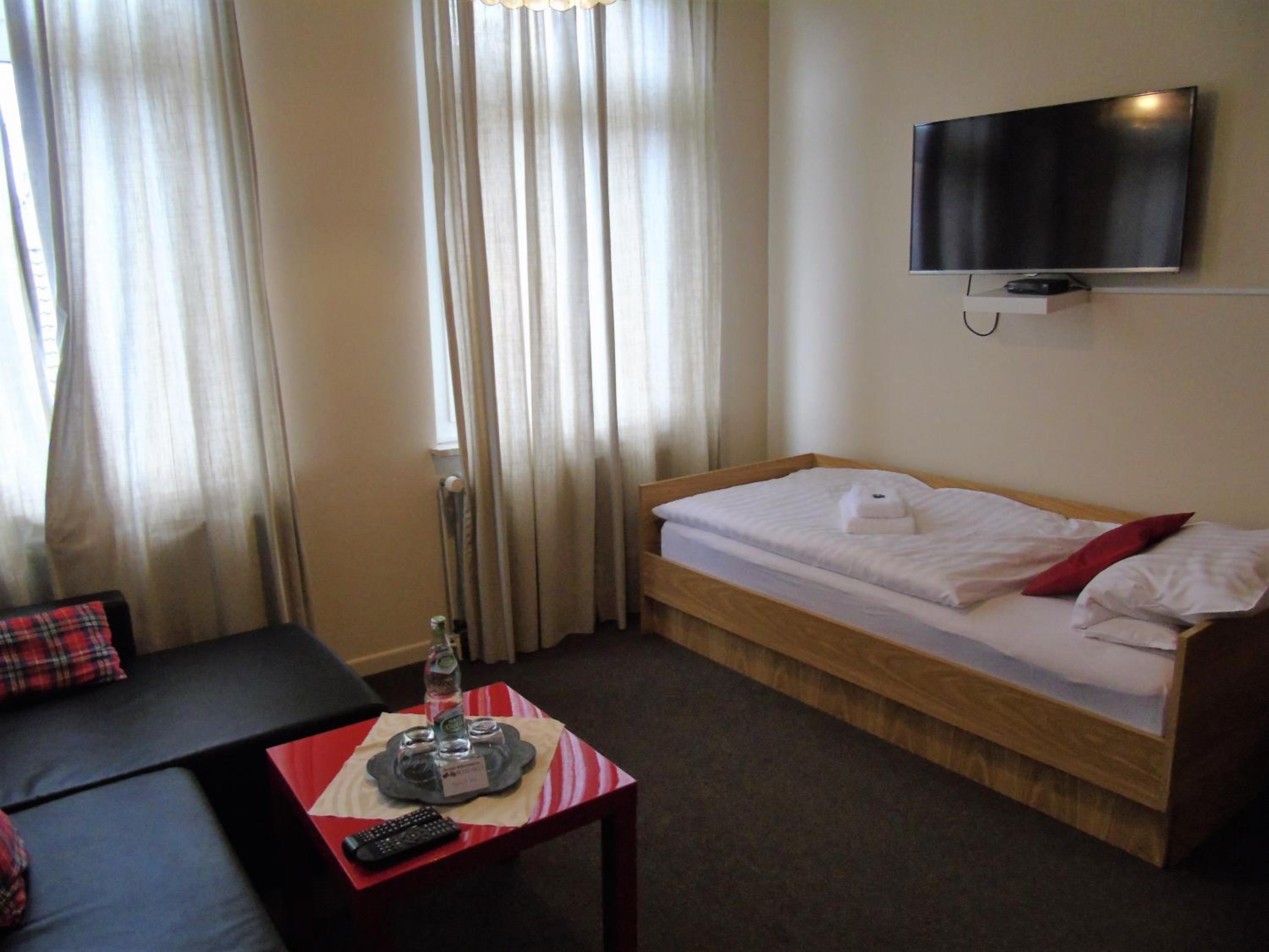 Classic Triple Room photo 2
