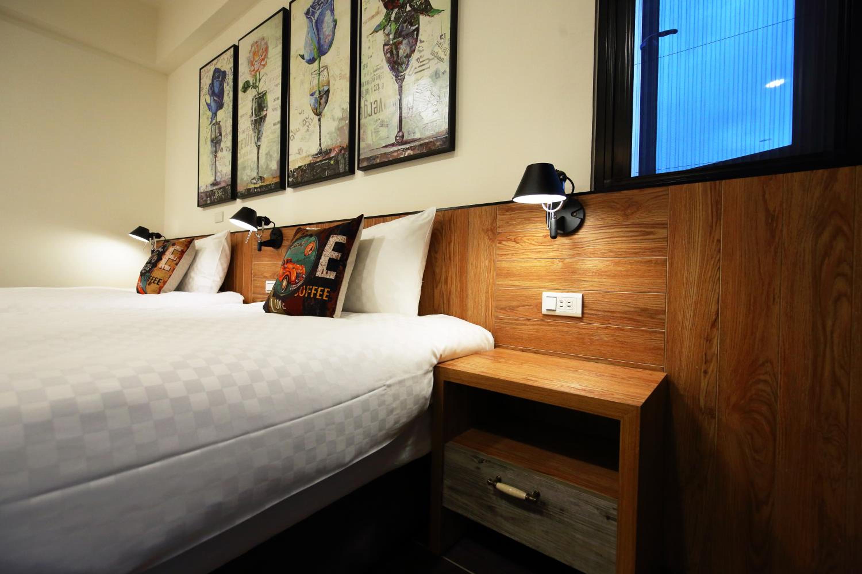 Deluxe Twin Room