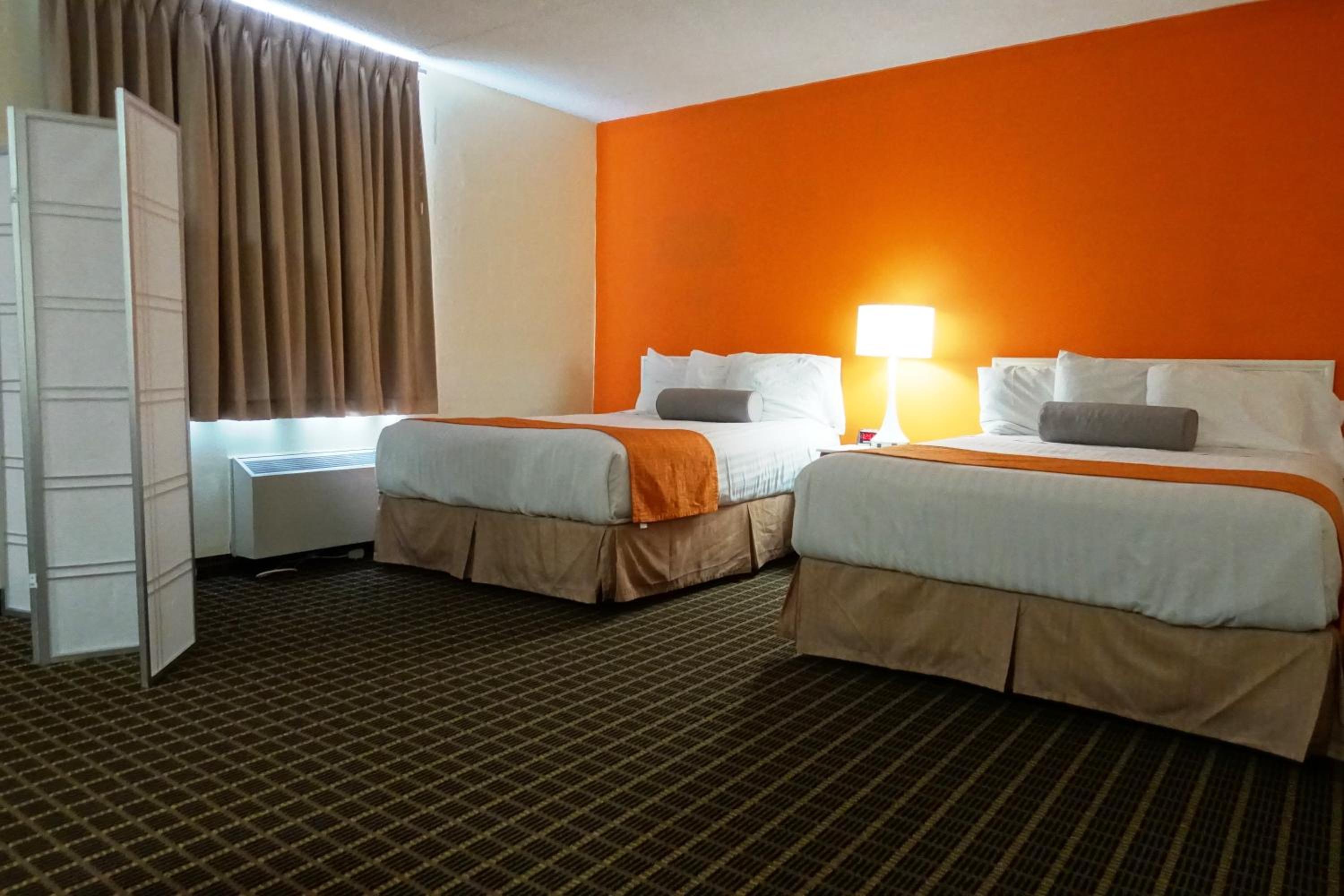 Studio Suite with Two Queen Beds - Non-Smoking - Photo 1