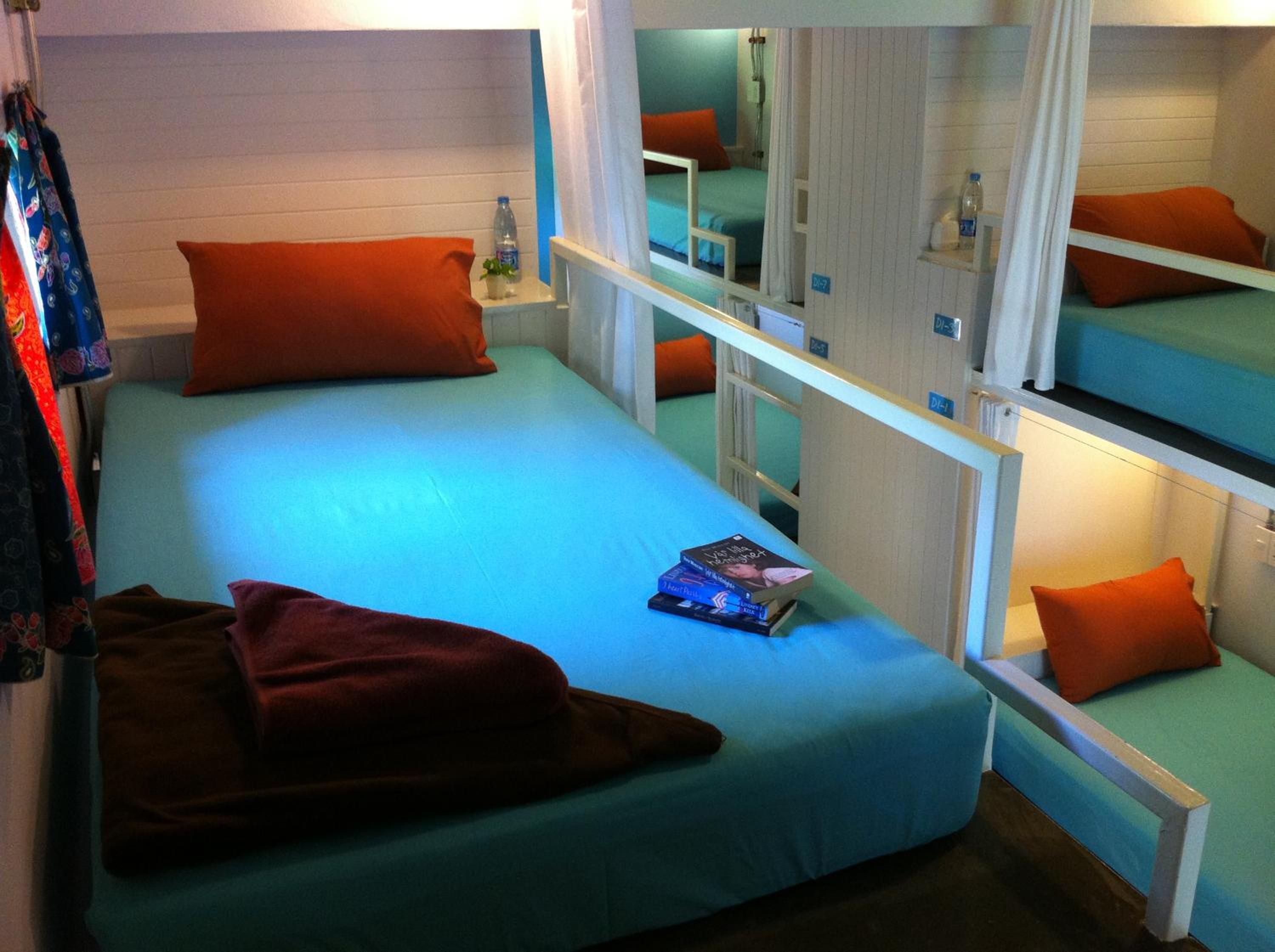 Mixed Dormitory Room photo 1