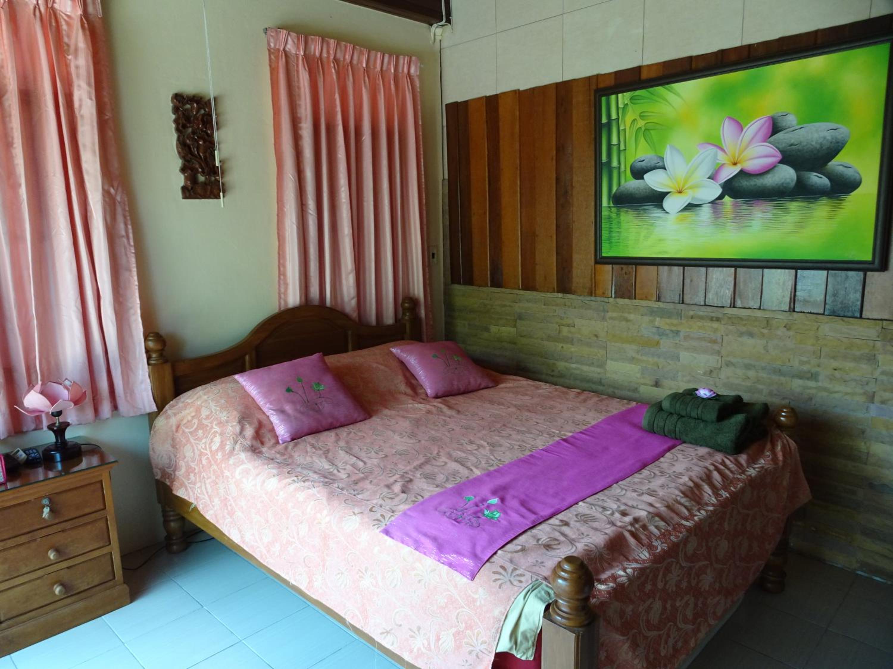 Double Room with Garden View - Photo 4