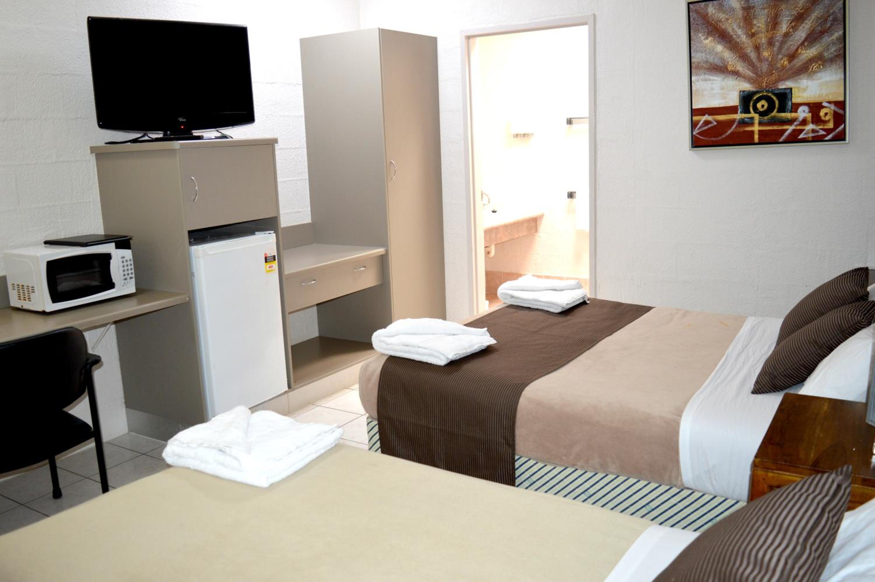 Classic Twin Room photo 2