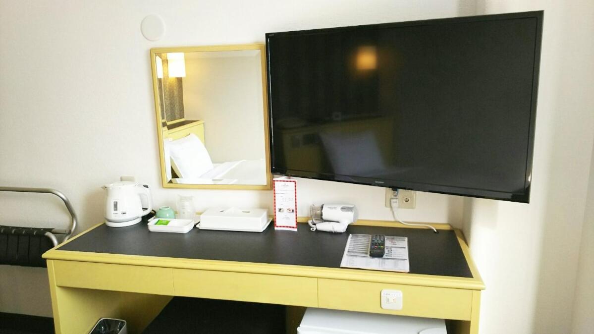 Small Double Room - Non-Smoking photo 1