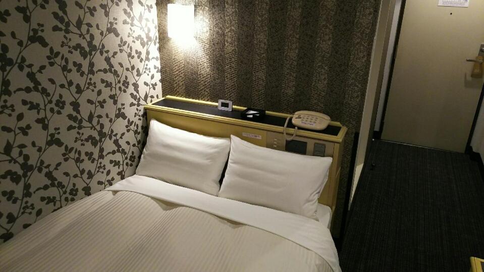 Small Double Room - Smoking photo 2