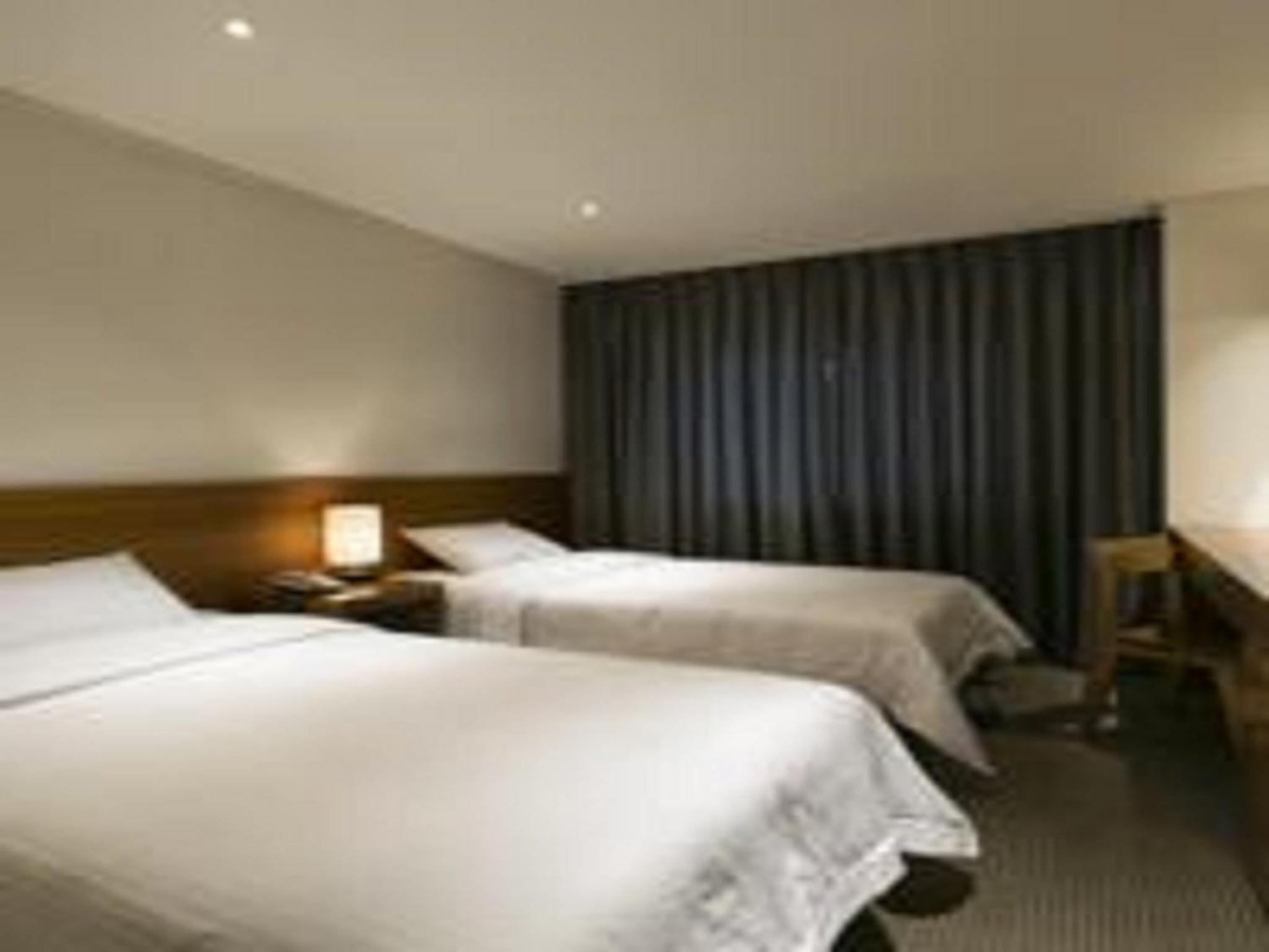 Superior Twin Room photo 3