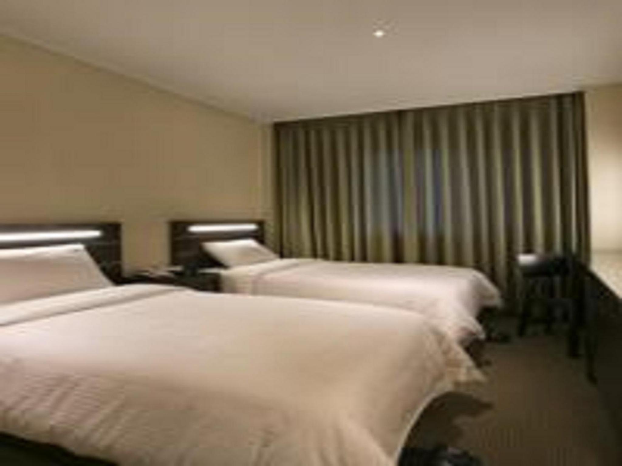 Superior Twin Room photo 1