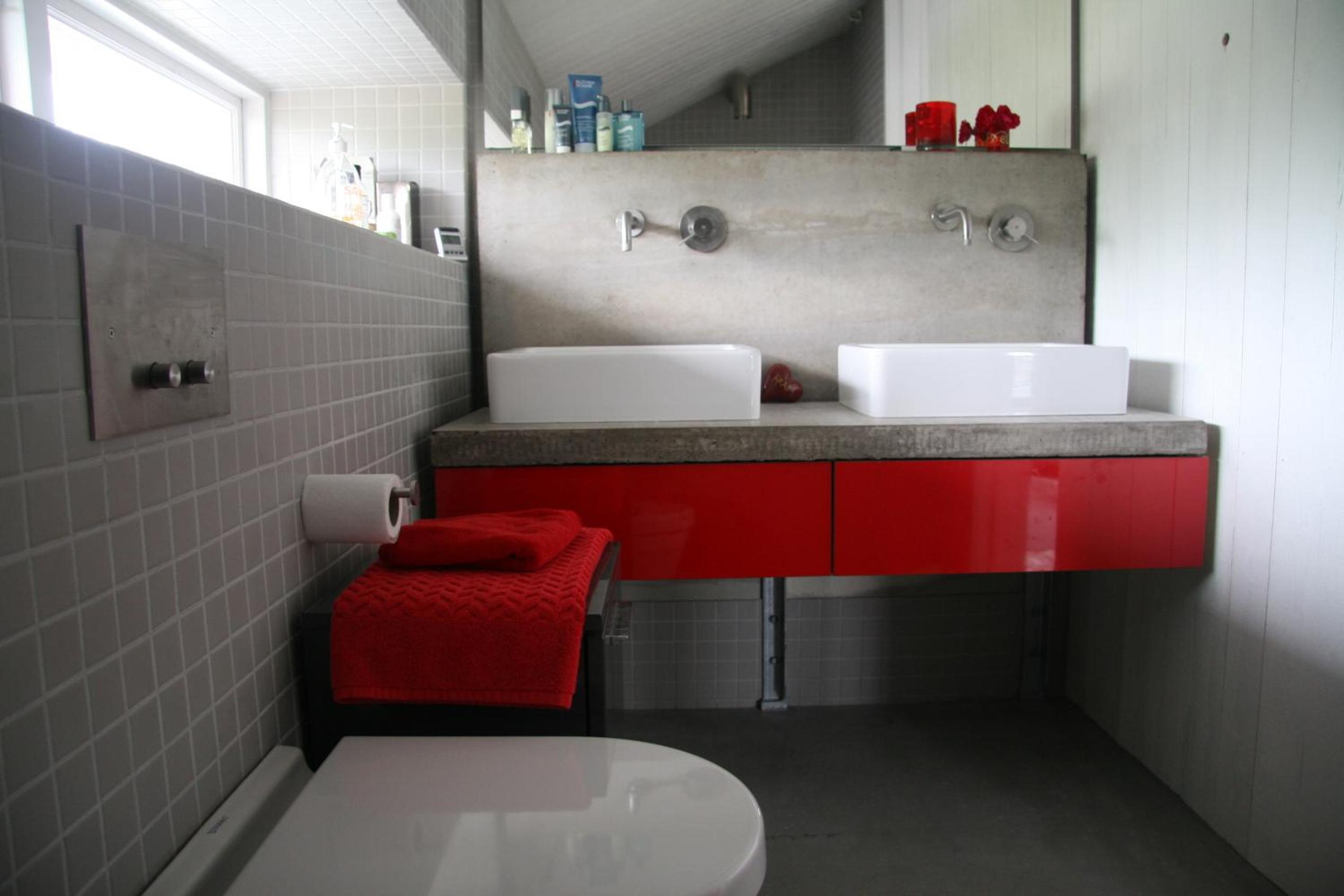 Large Double Room with Private External Bathroom photo 3