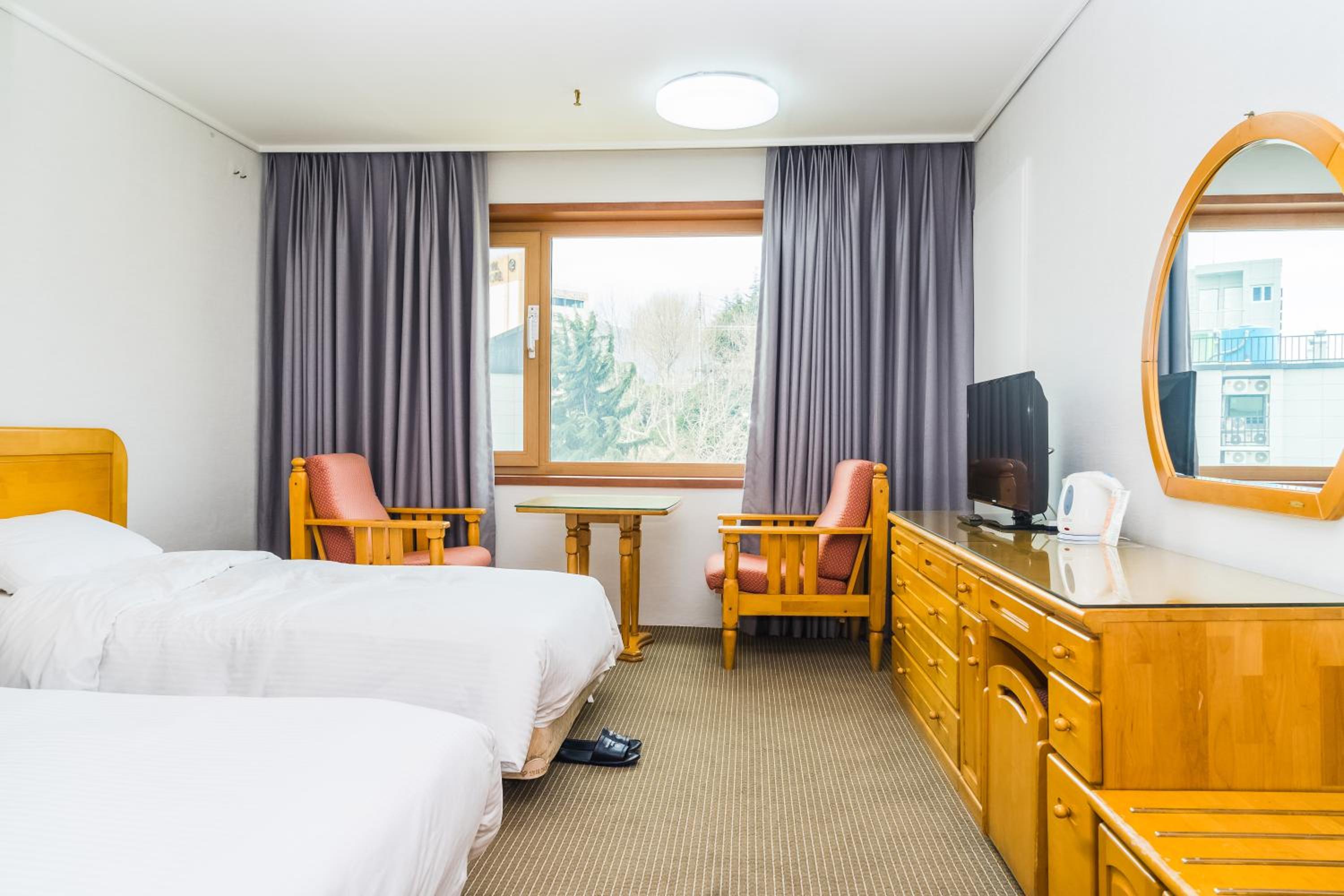 Standard Twin Room  photo 2