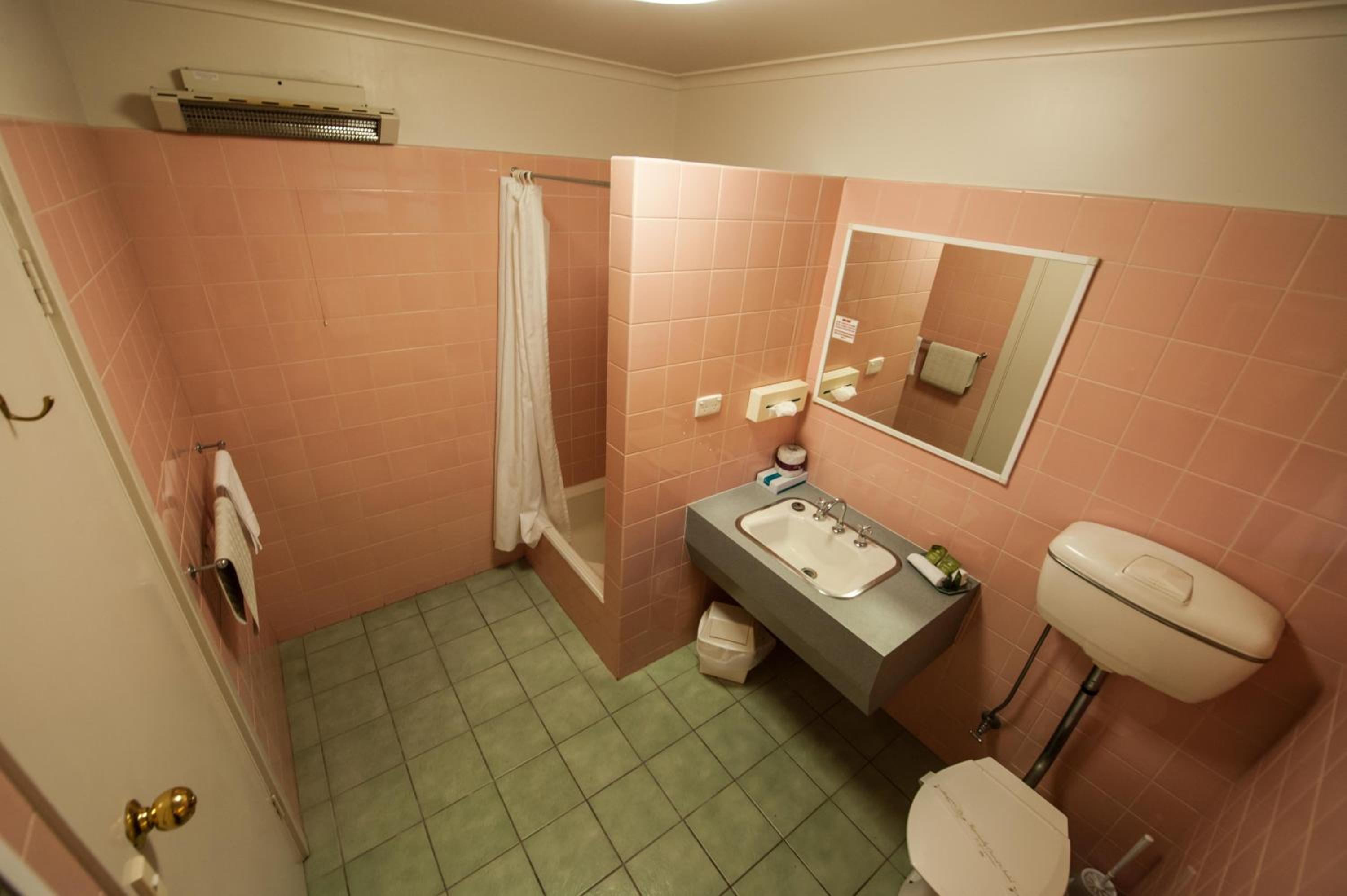 Apartment - Queen & Bunks photo 3