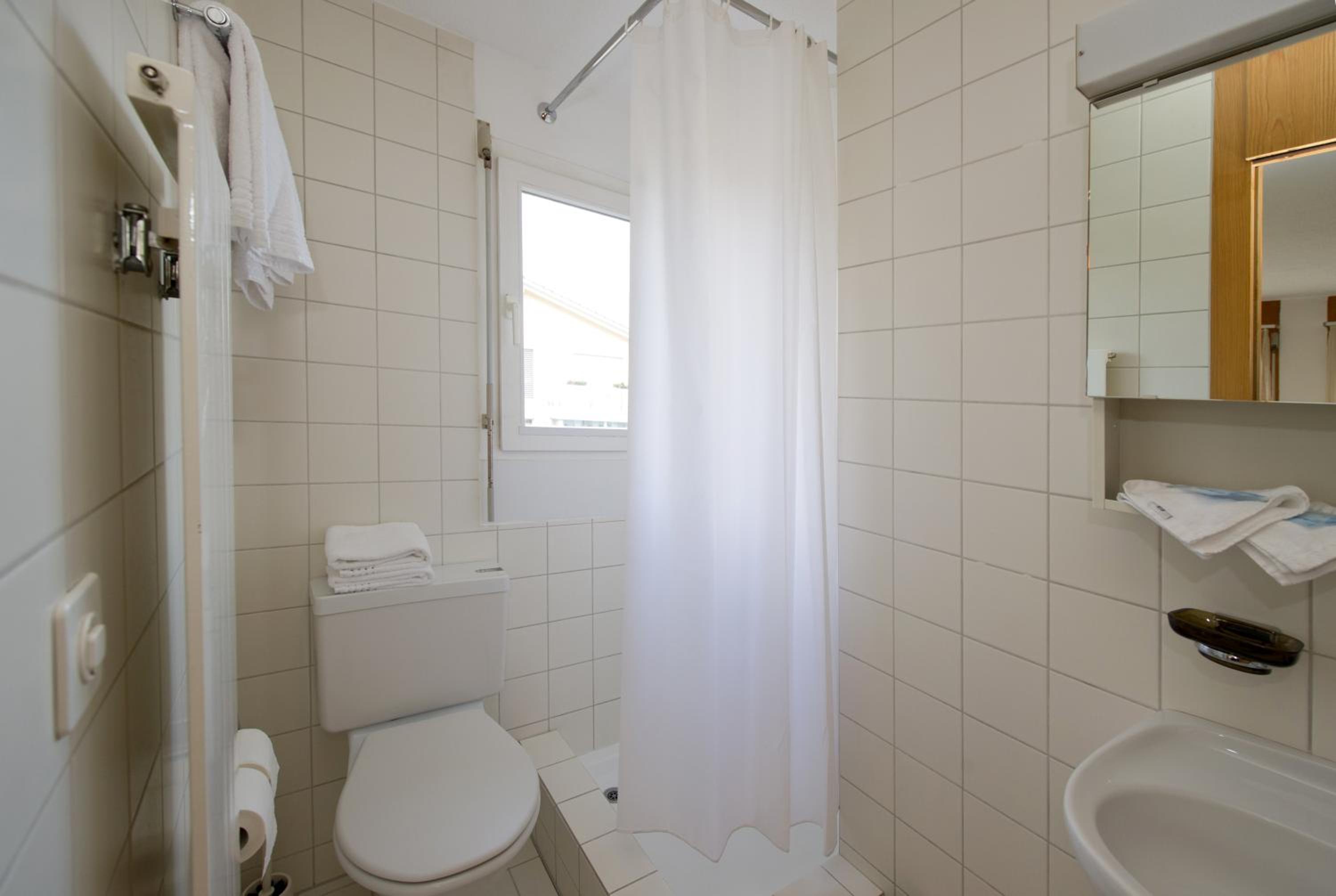 Double Room - Photo 10