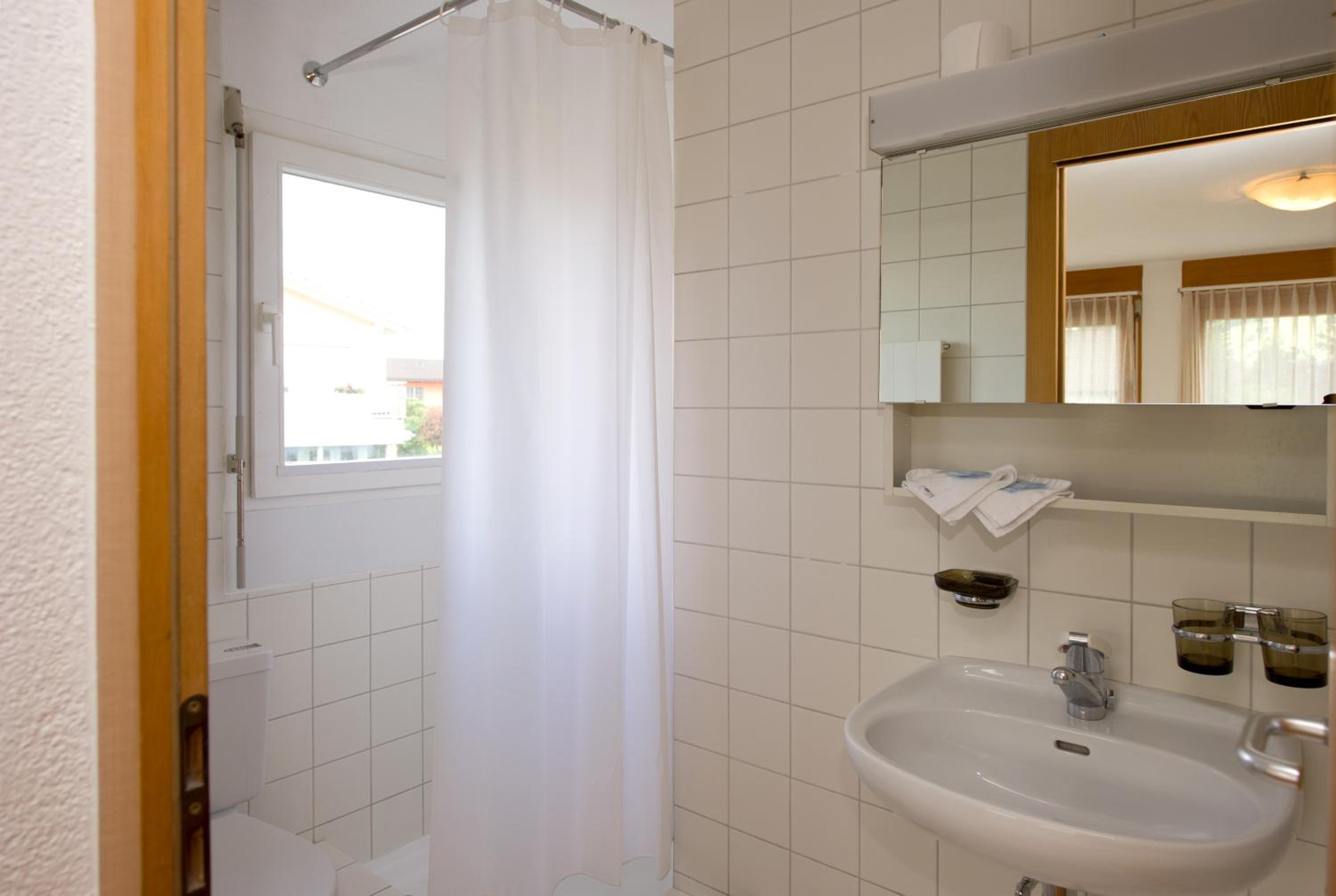 Twin Room - Photo 4