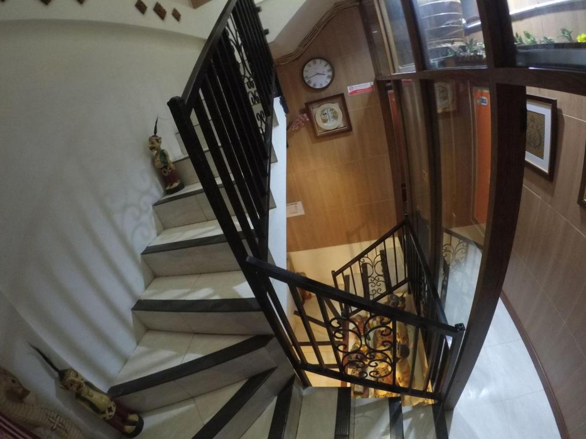 Standard Twin Room - Photo 3