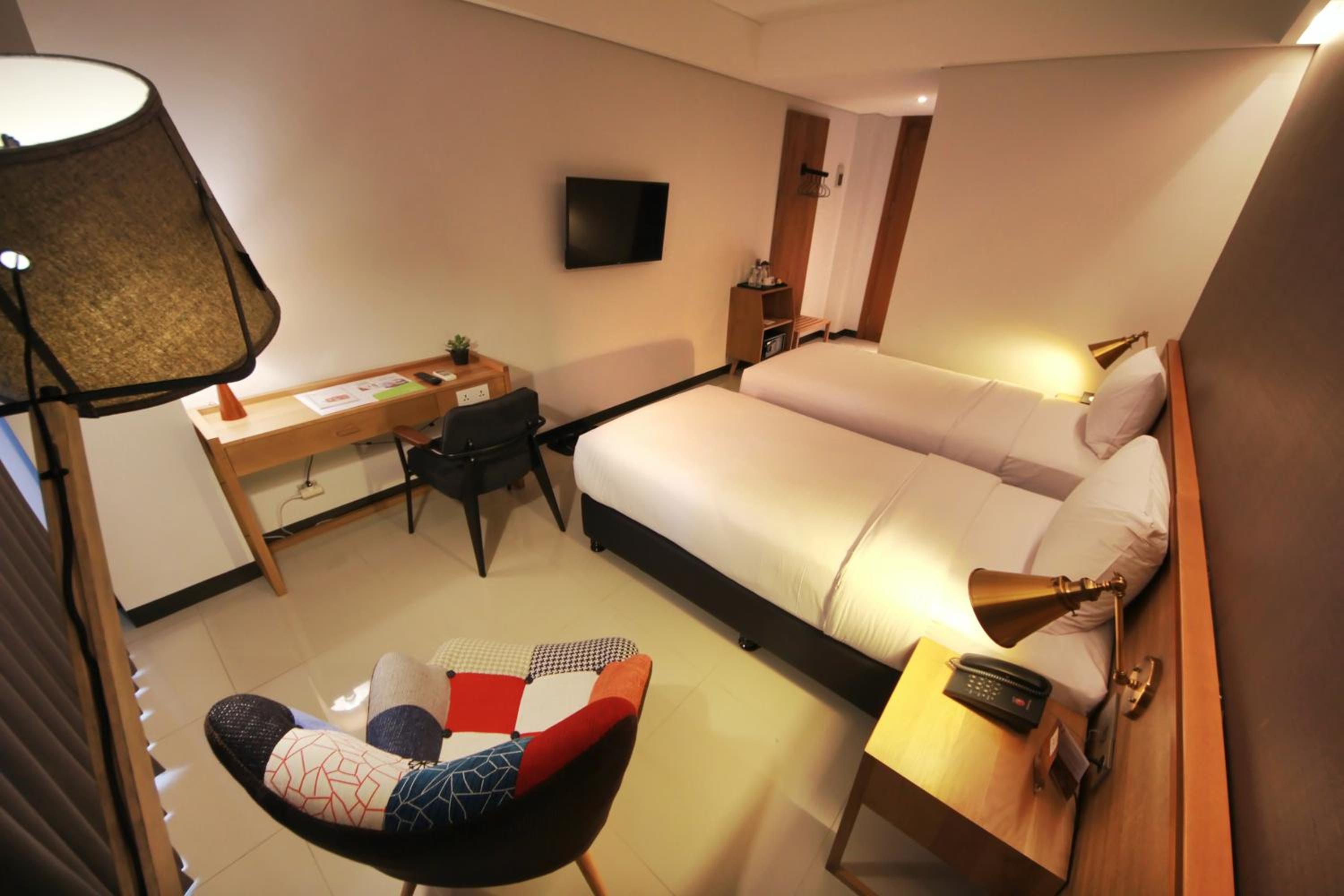 Hay 2 - Twin Room Only - Photo 3