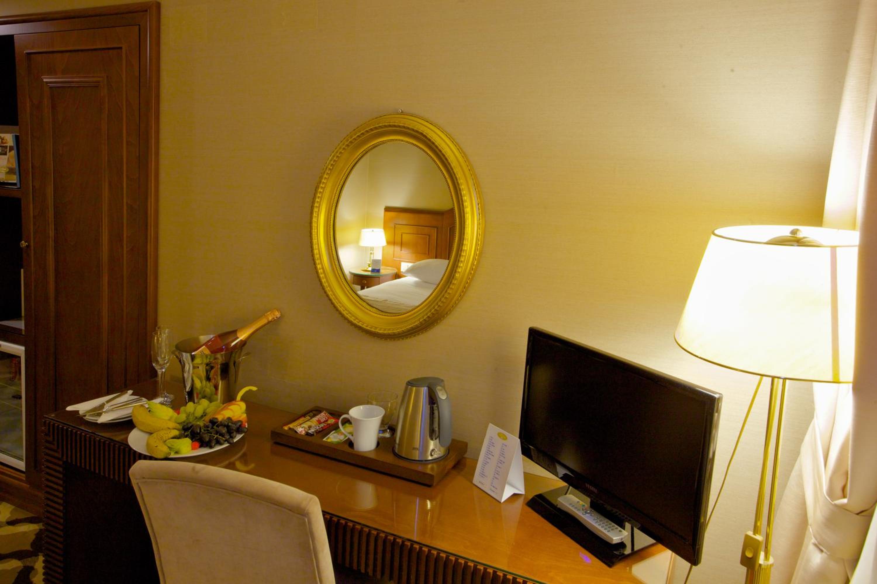 Deluxe Suite photo 1