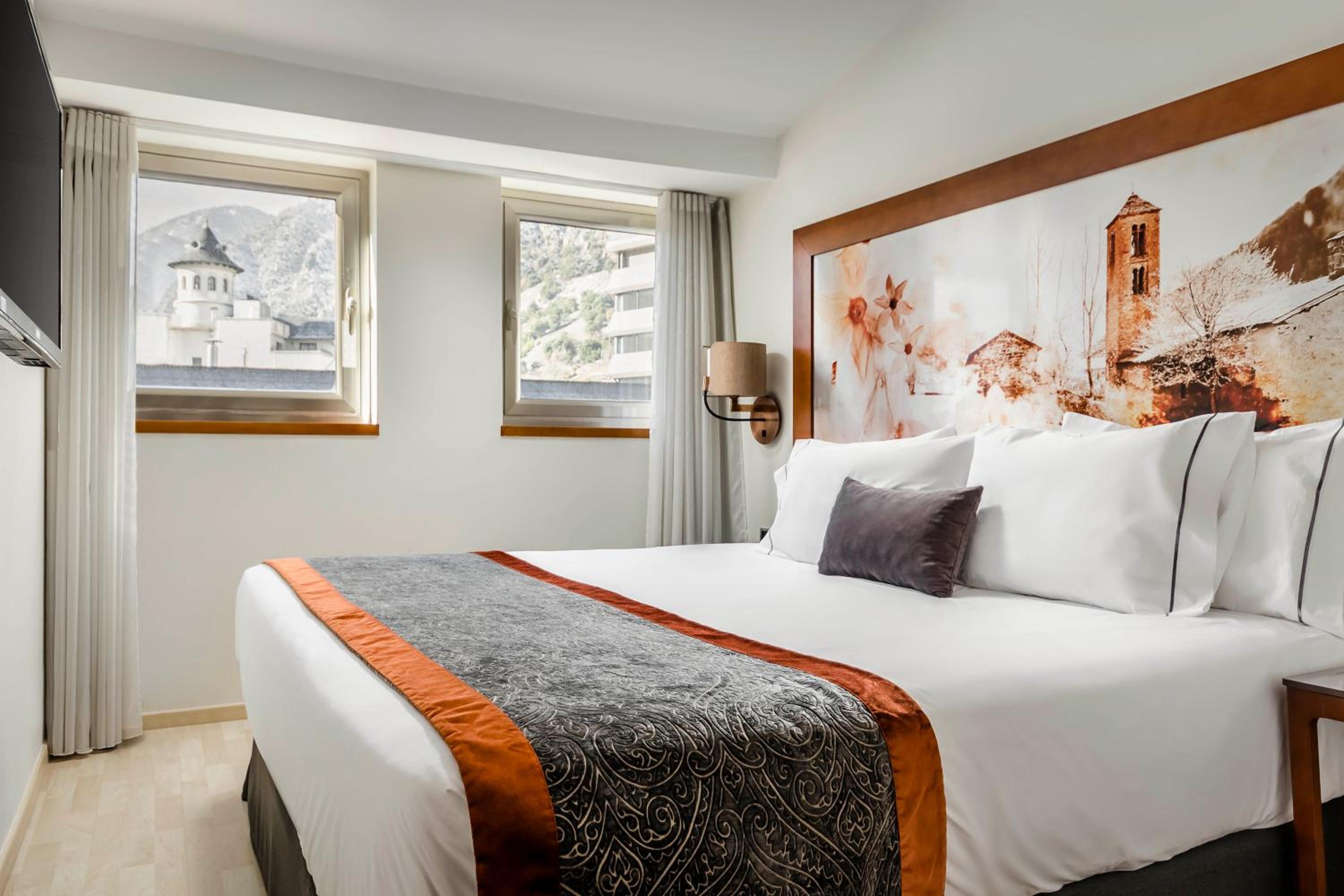 Deluxe Double Or Twin Room (2 Adults)