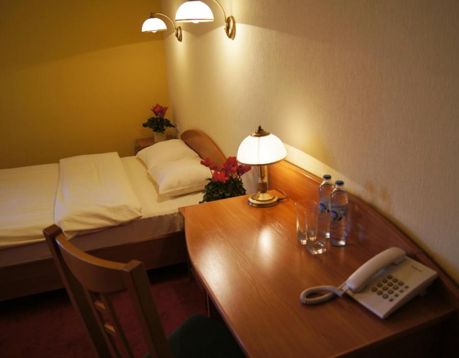 Single Room photo 3