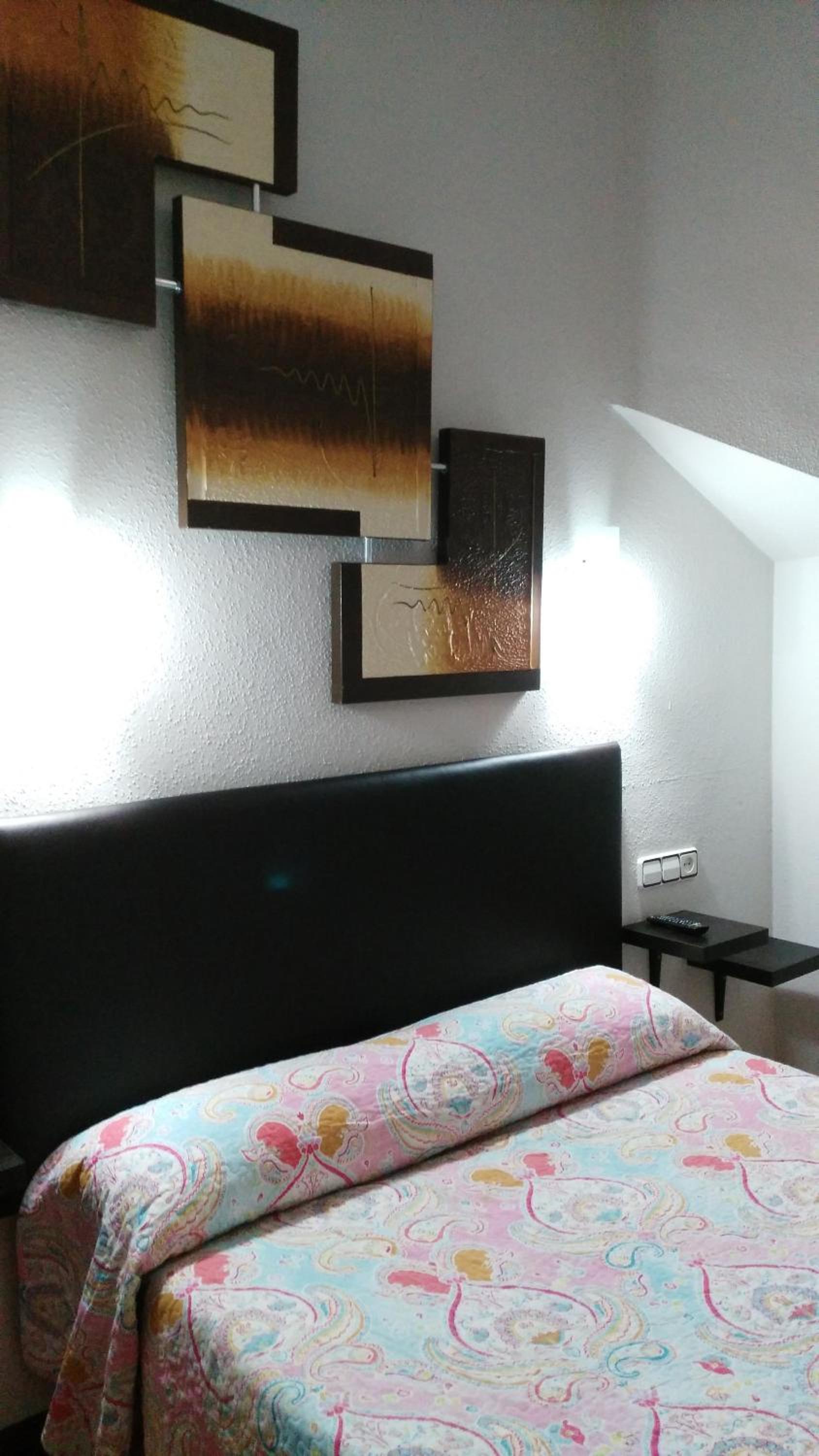 Double or Twin Room - Photo 3