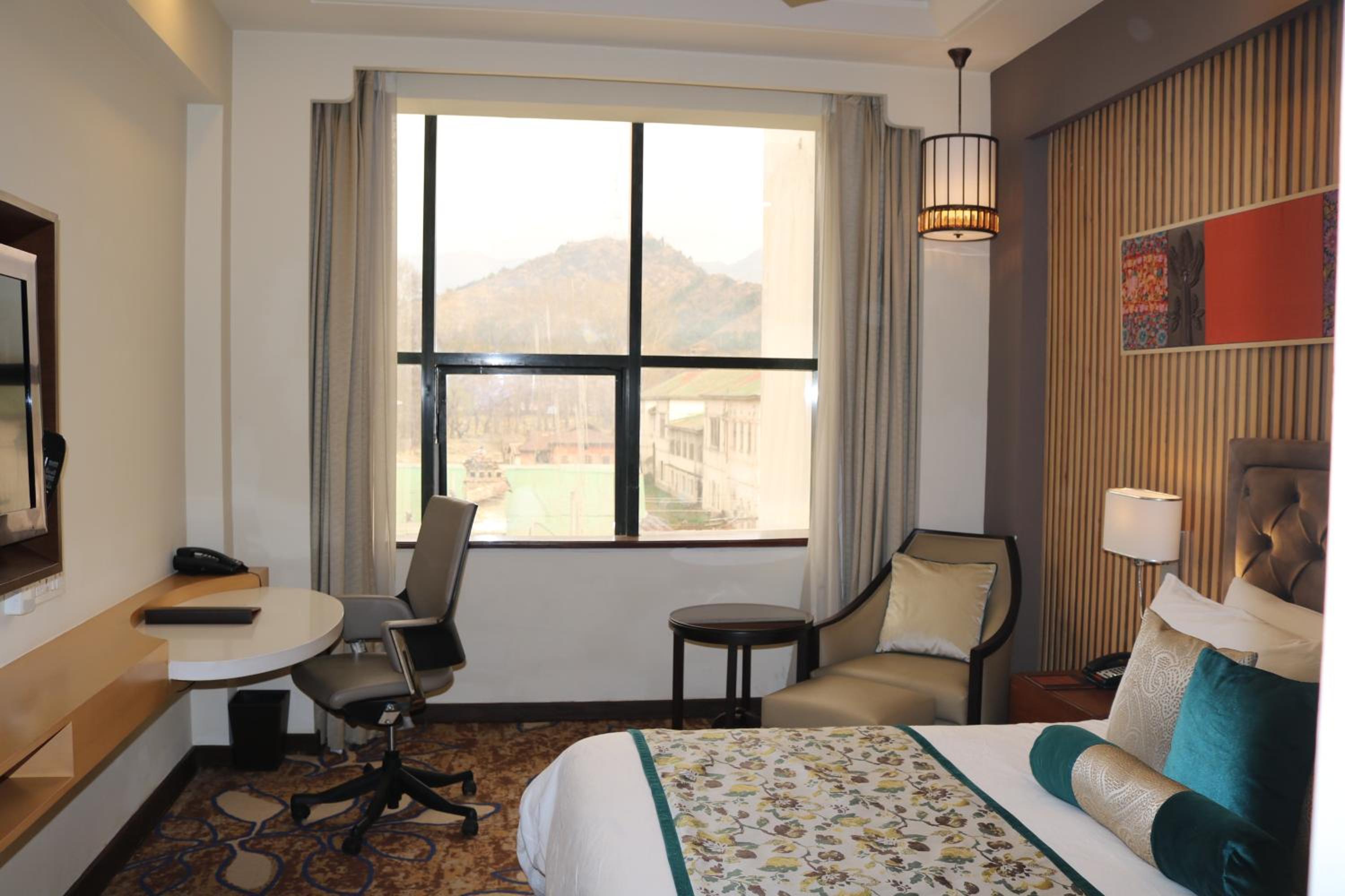 Junior Suite with 15% discount on food & Soft Beverages - Photo 14