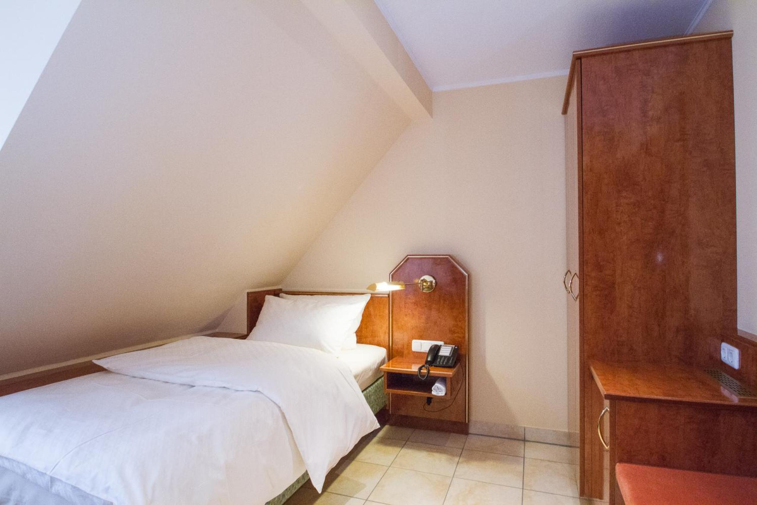 Single Room photo 1