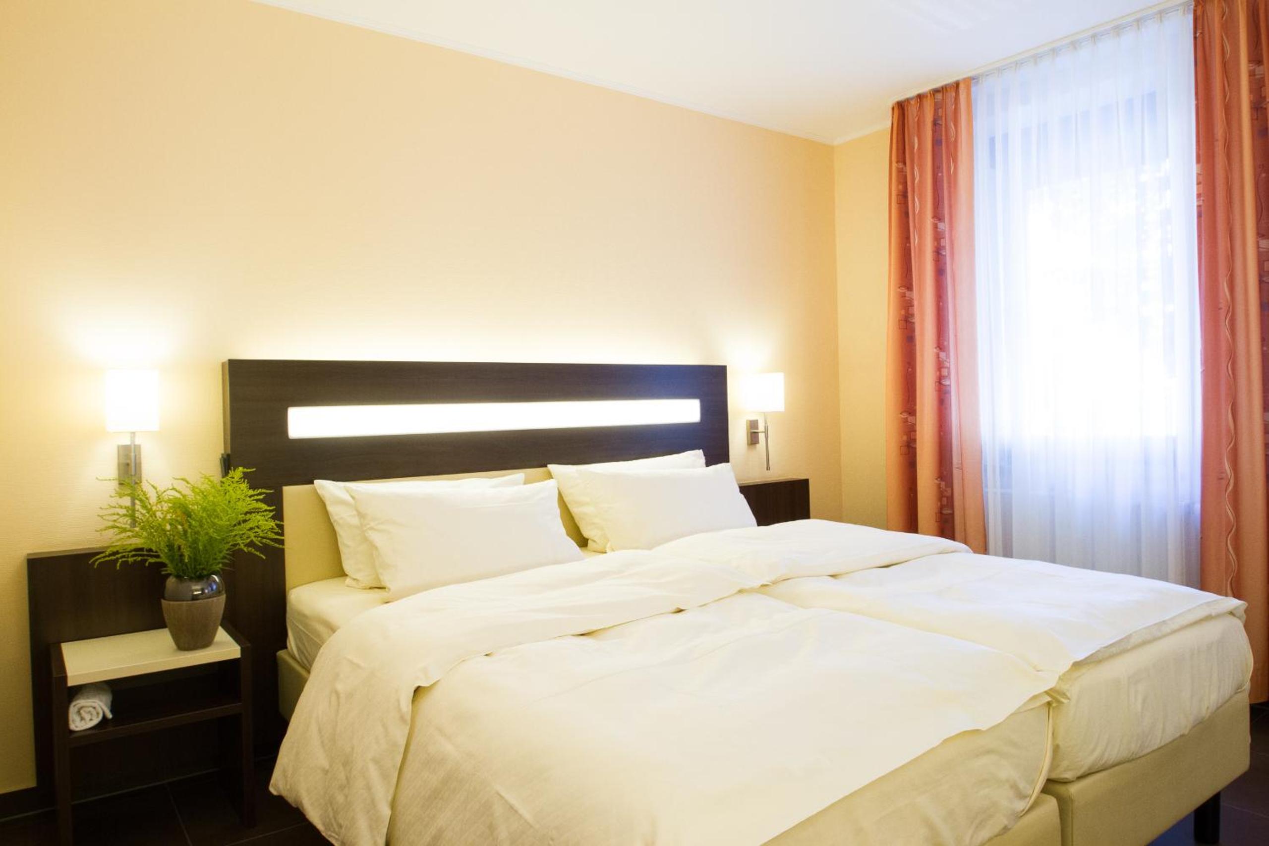 Double Room - Photo 5