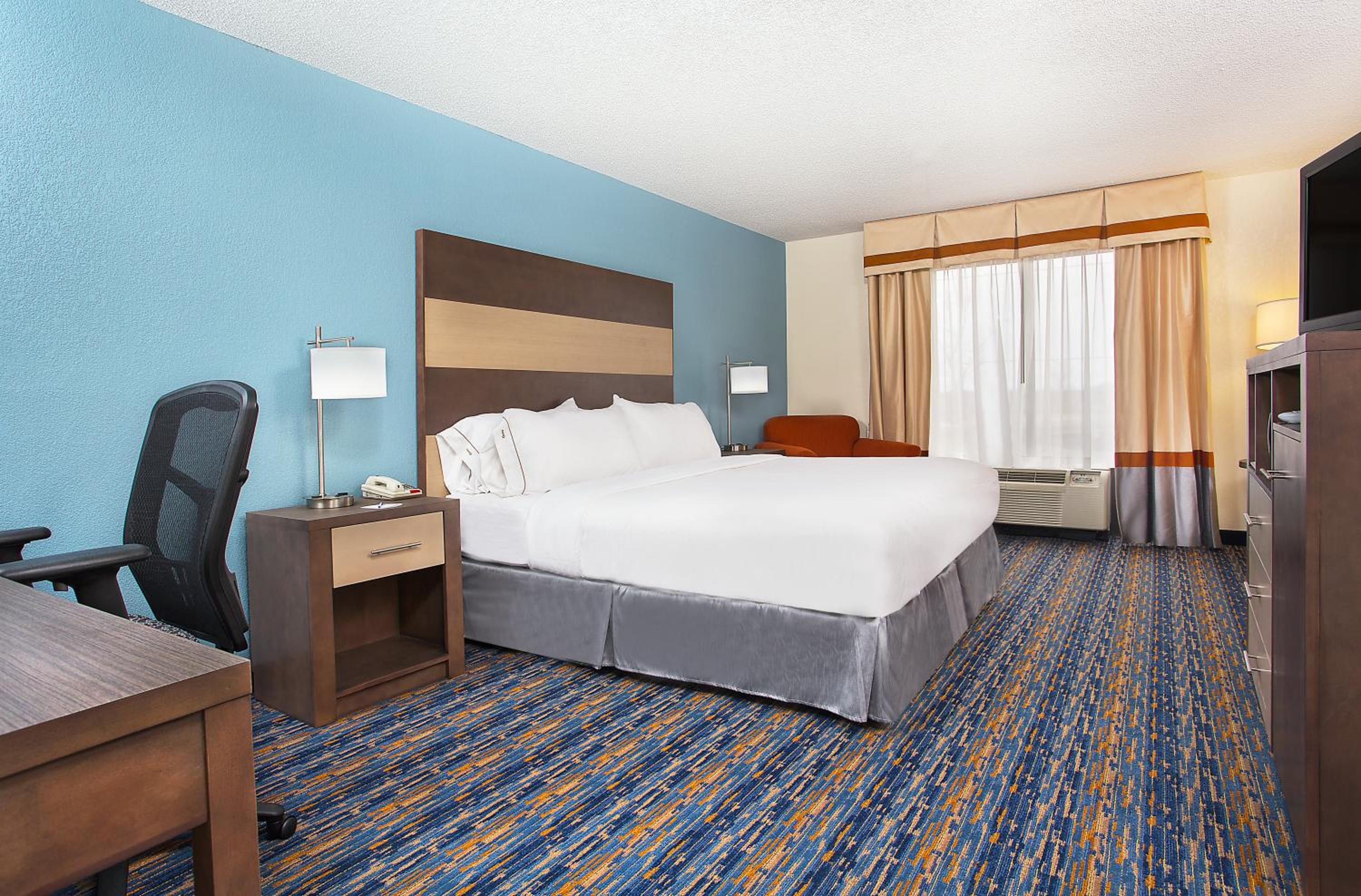 Standard King Room