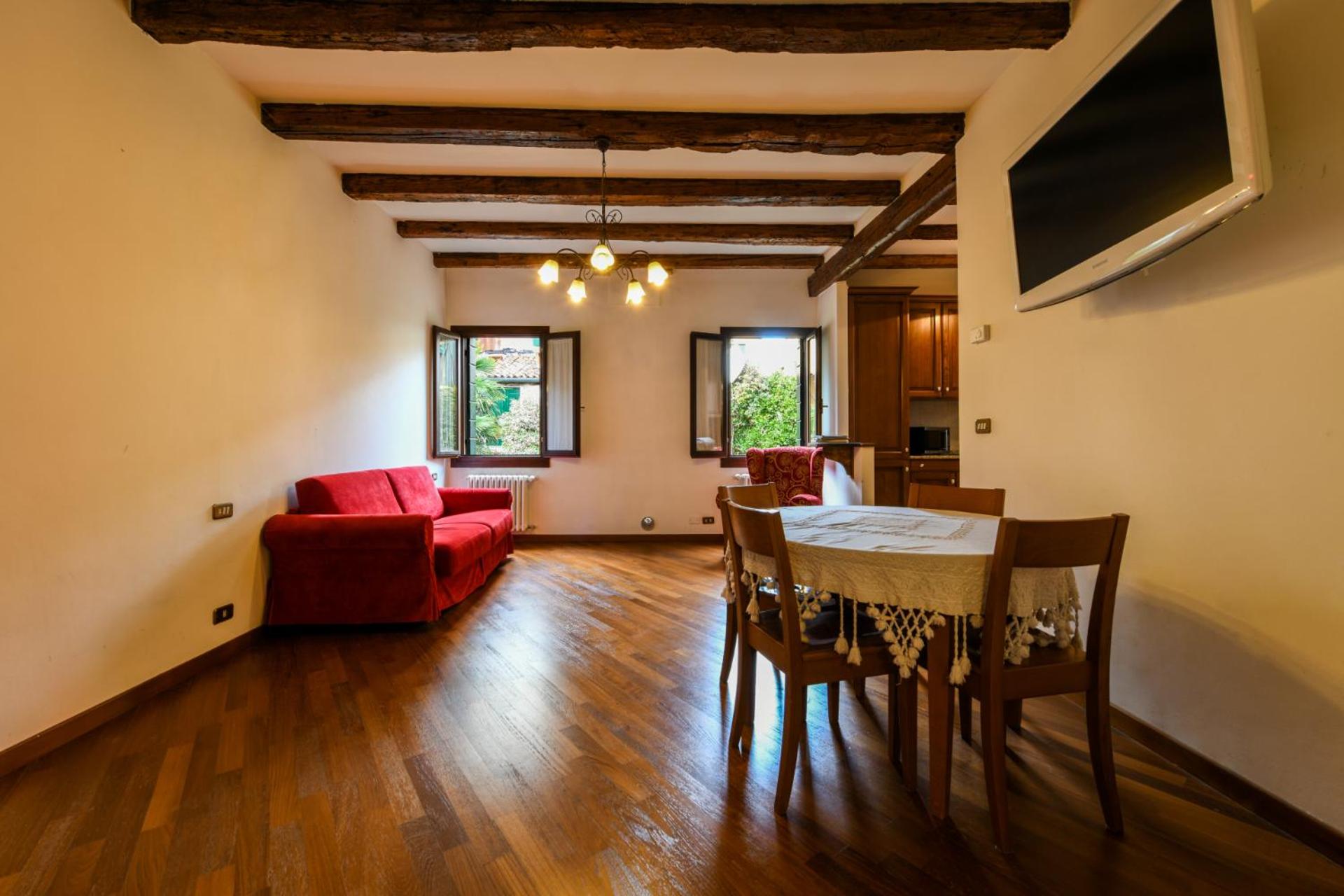 Superior Apartment photo 1