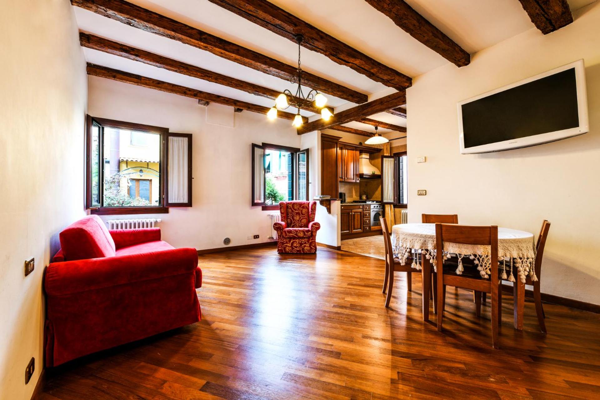 Superior Apartment photo 3