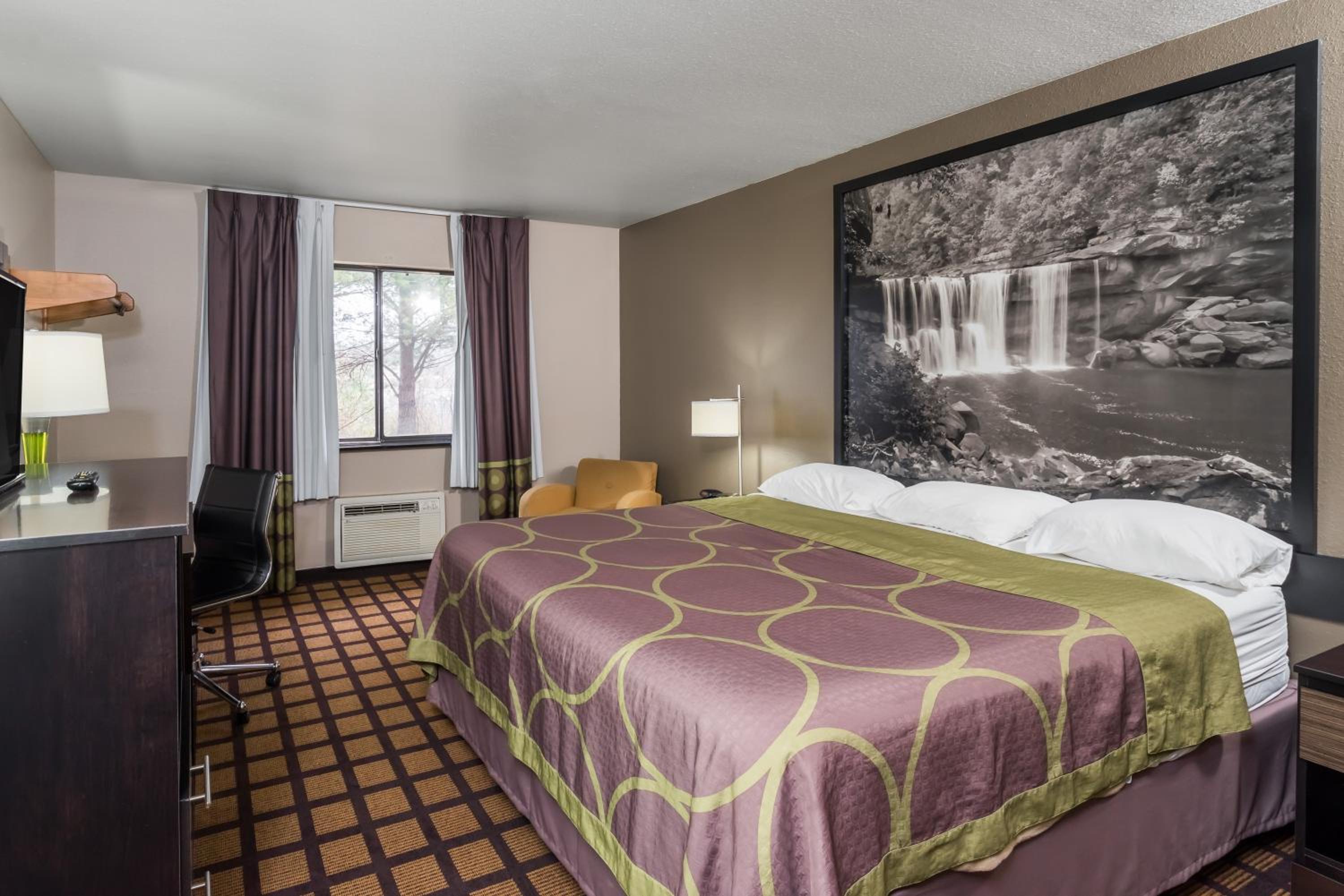 King Room- Non-Smoking - Photo 1