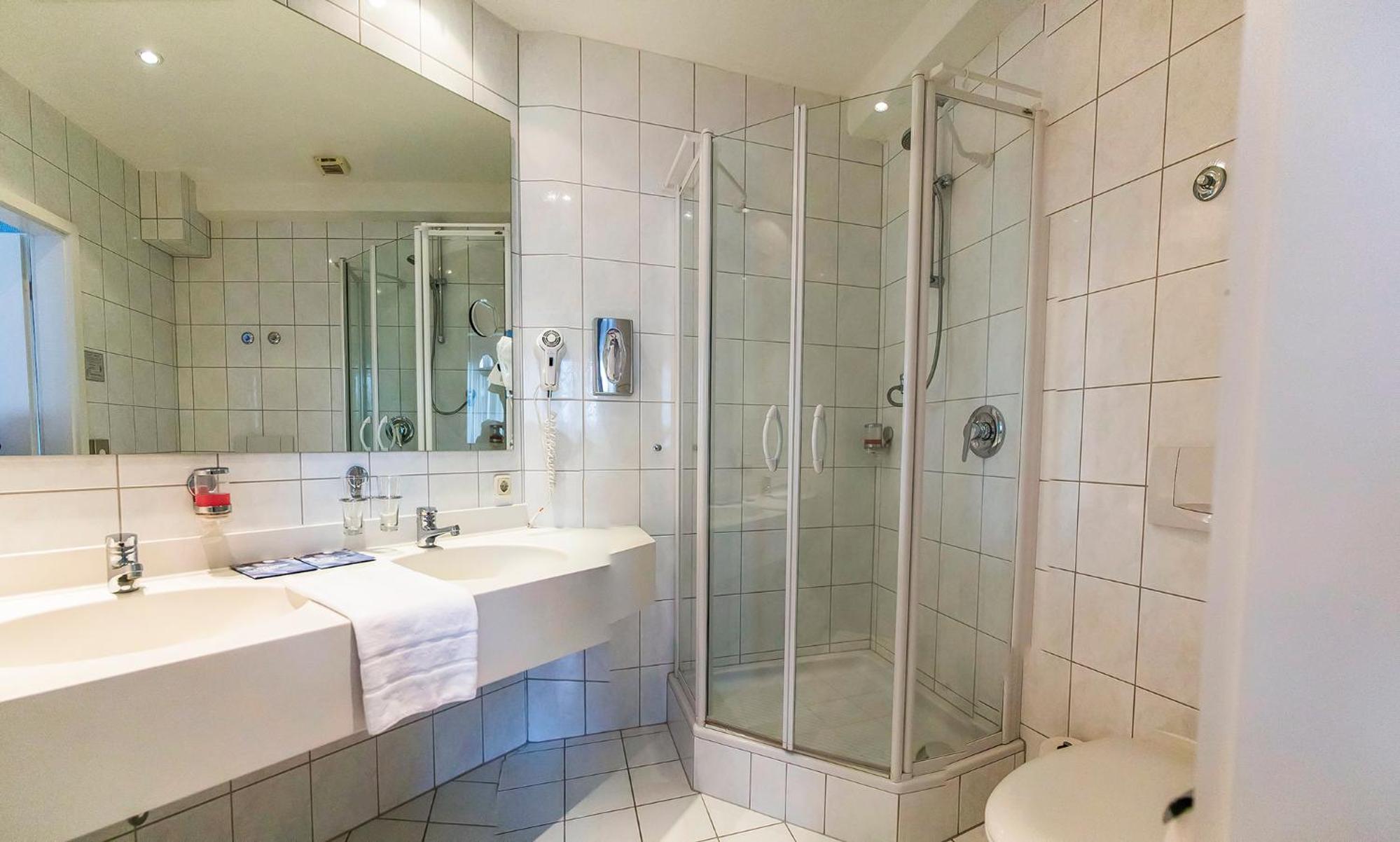 Standard Double Suite photo 3