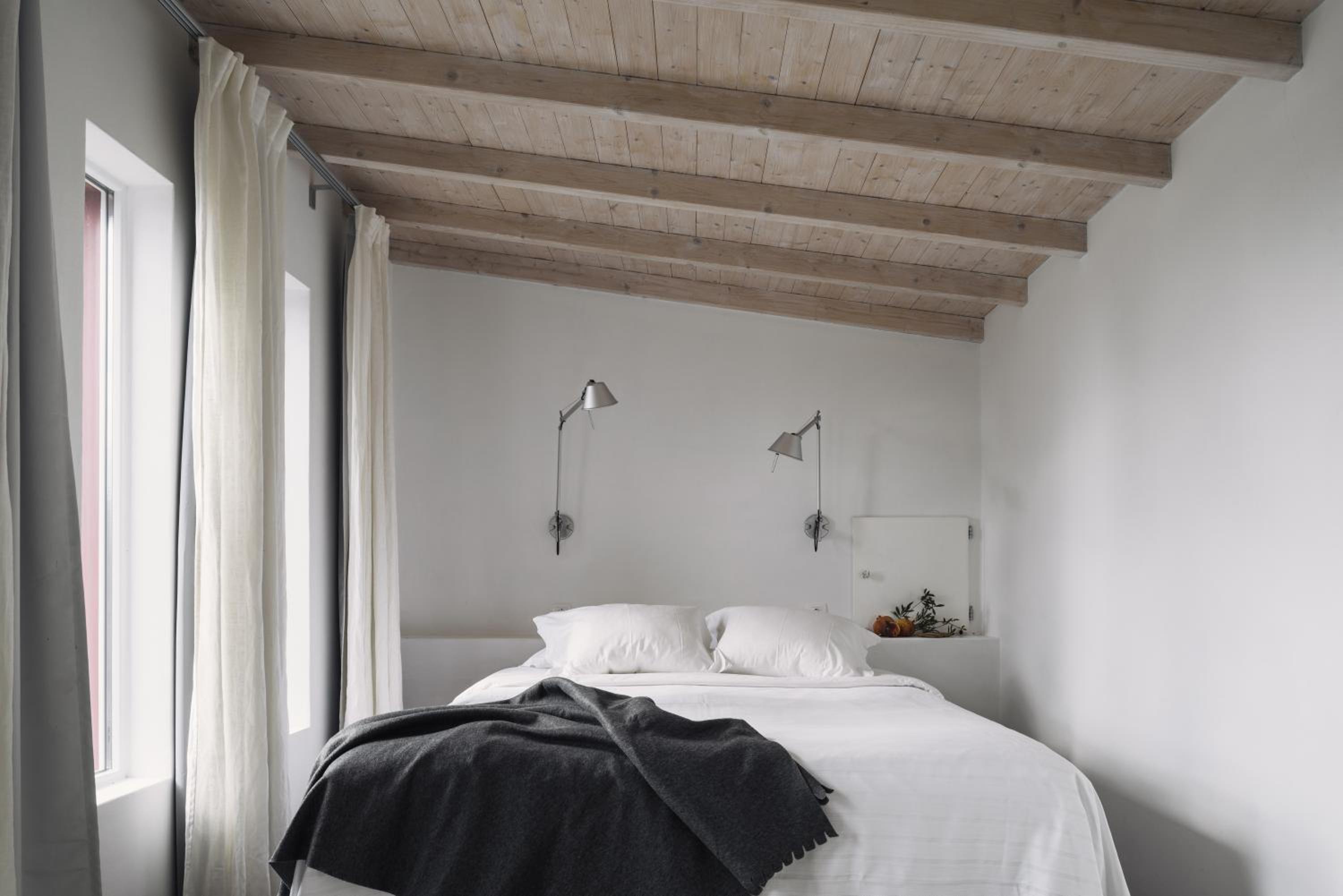 Superior Double Room - Photo 11