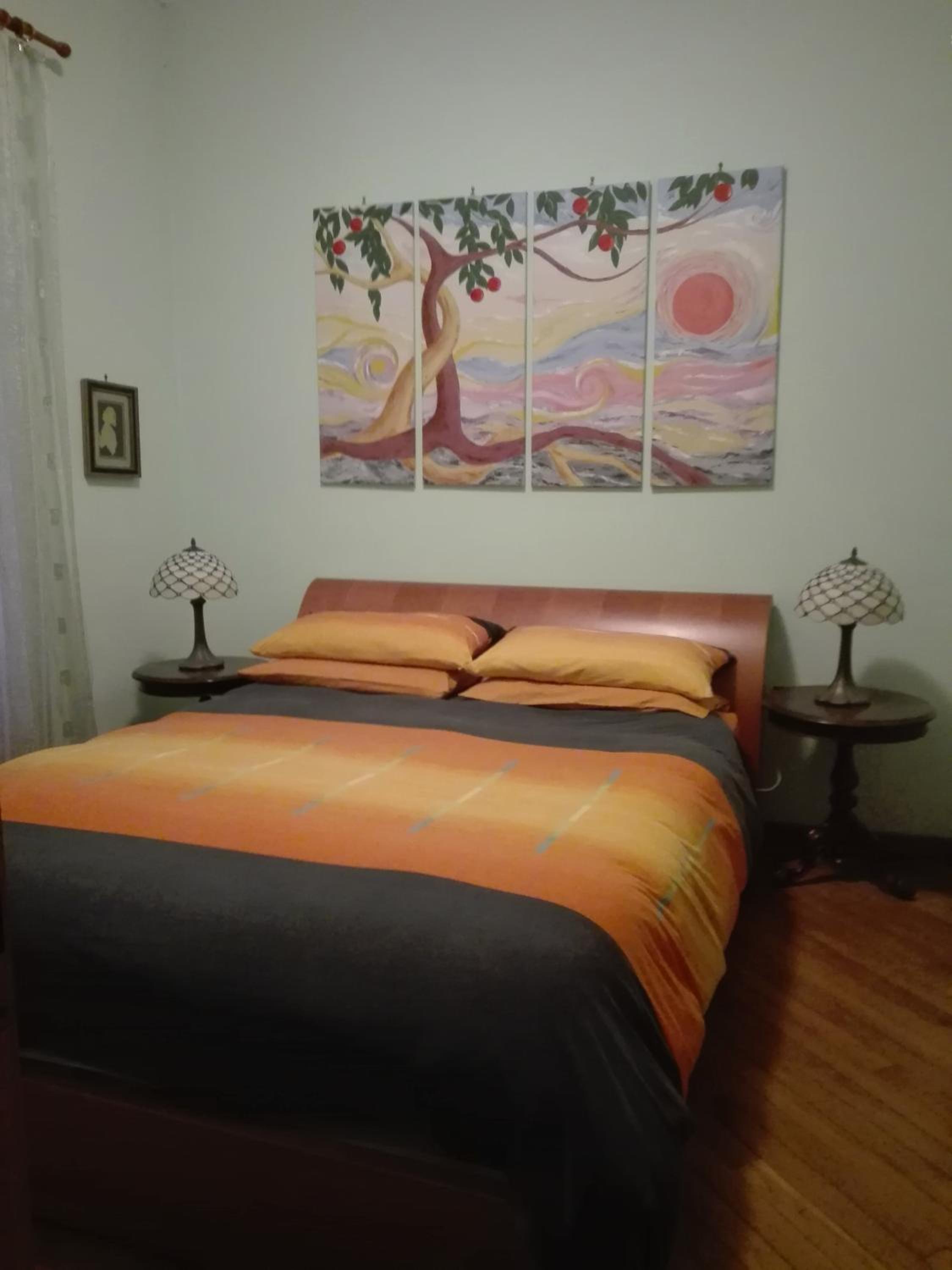 King Room with Balcony - Photo 7