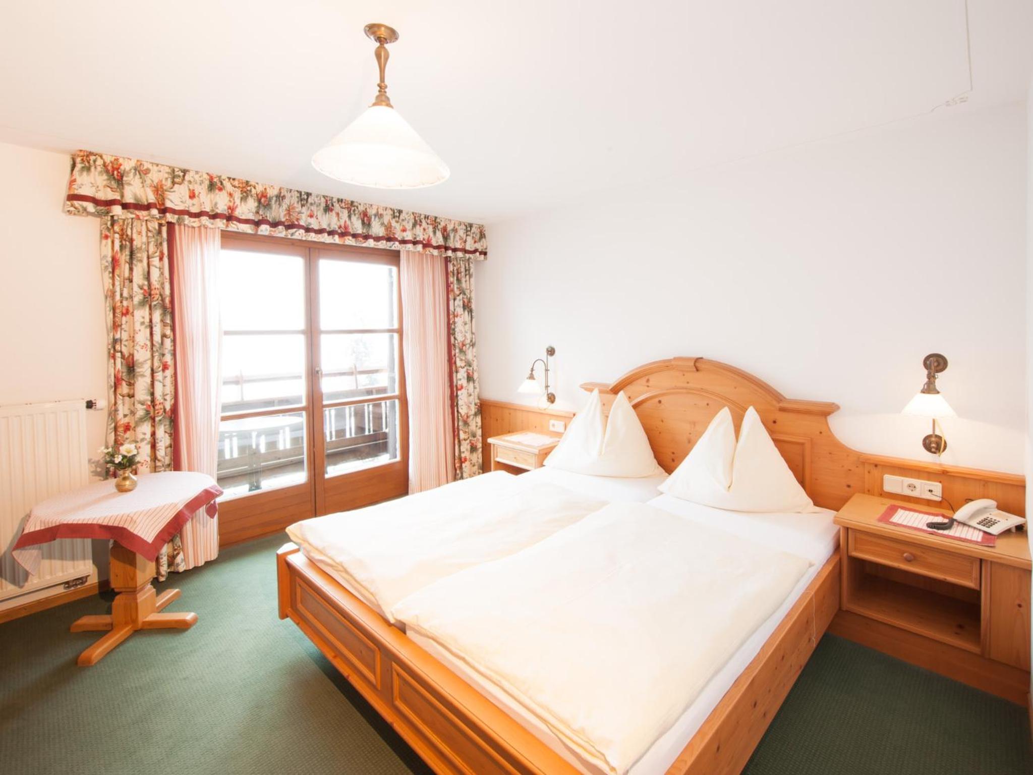 Double Room with Extra Bed photo 1