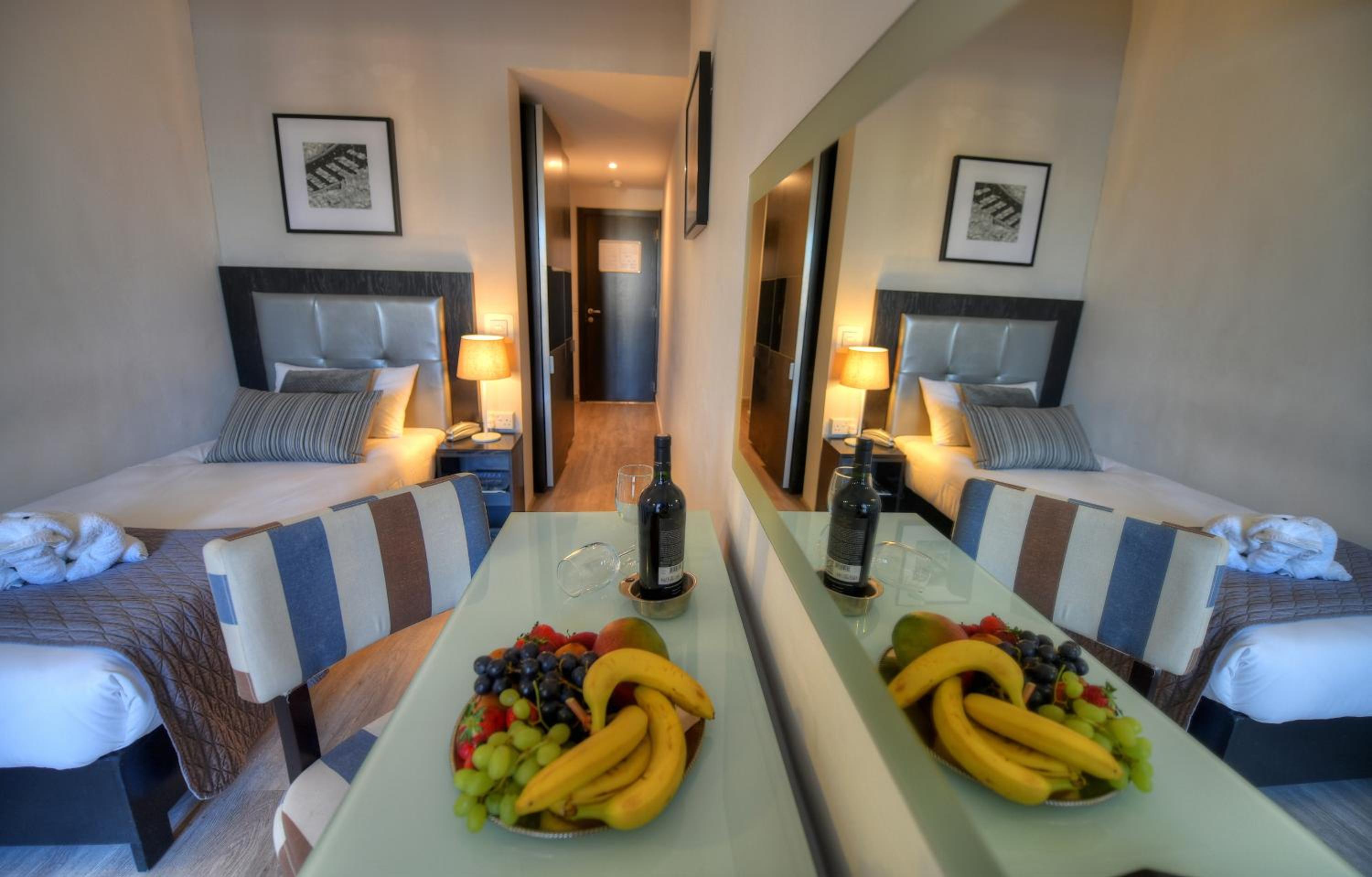 Single Room with Sea View and Balcony photo 3