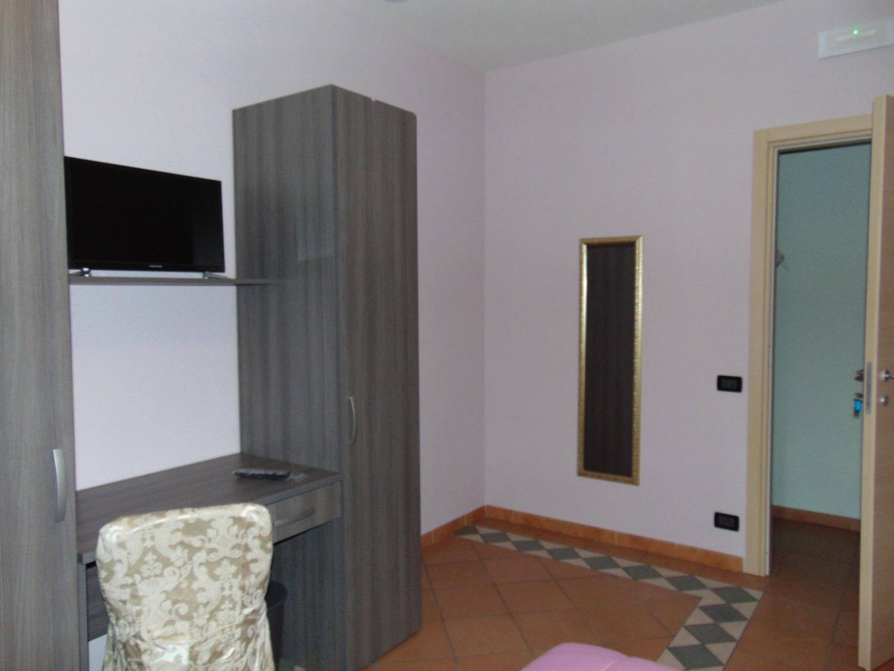 Single Room photo 1