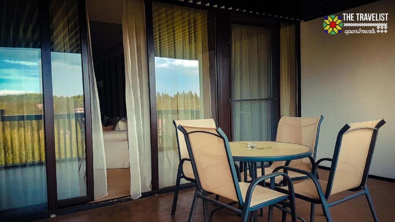 Apartment with Mountain View - Photo 10