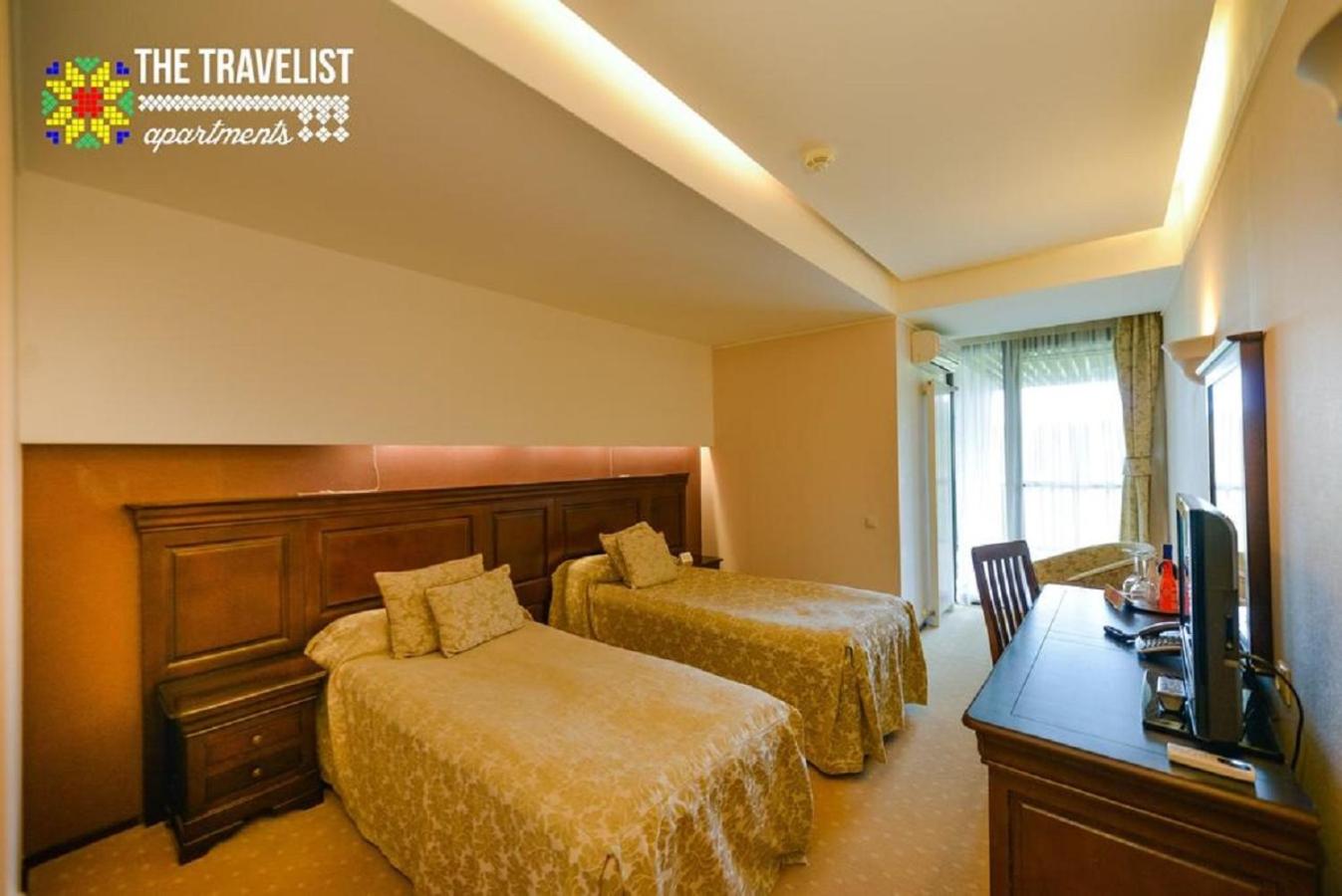 Apartment with Mountain View - Photo 32