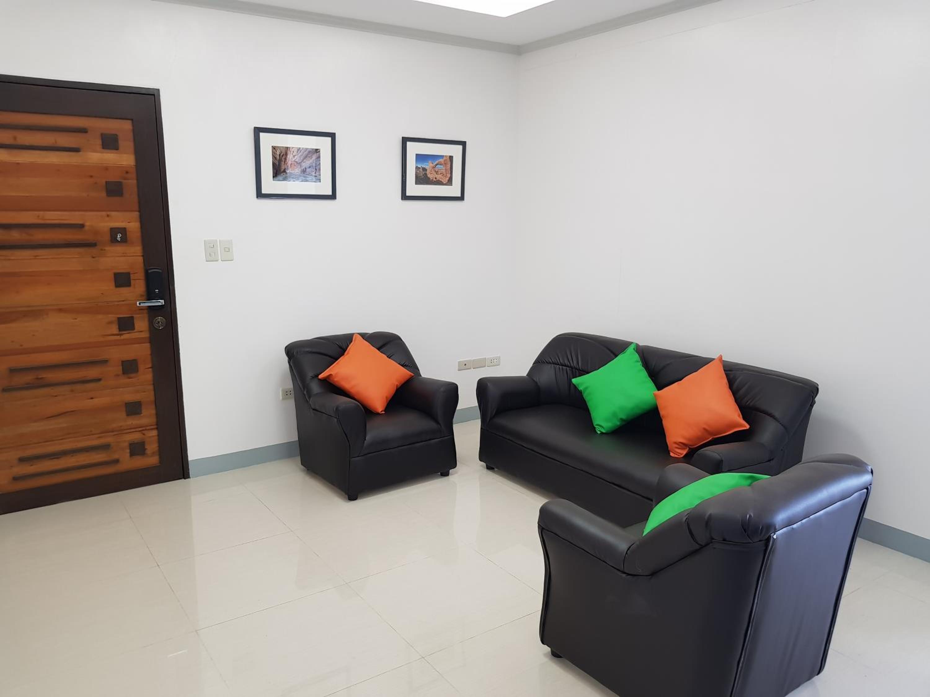 Apartment with Terrace - Photo 1