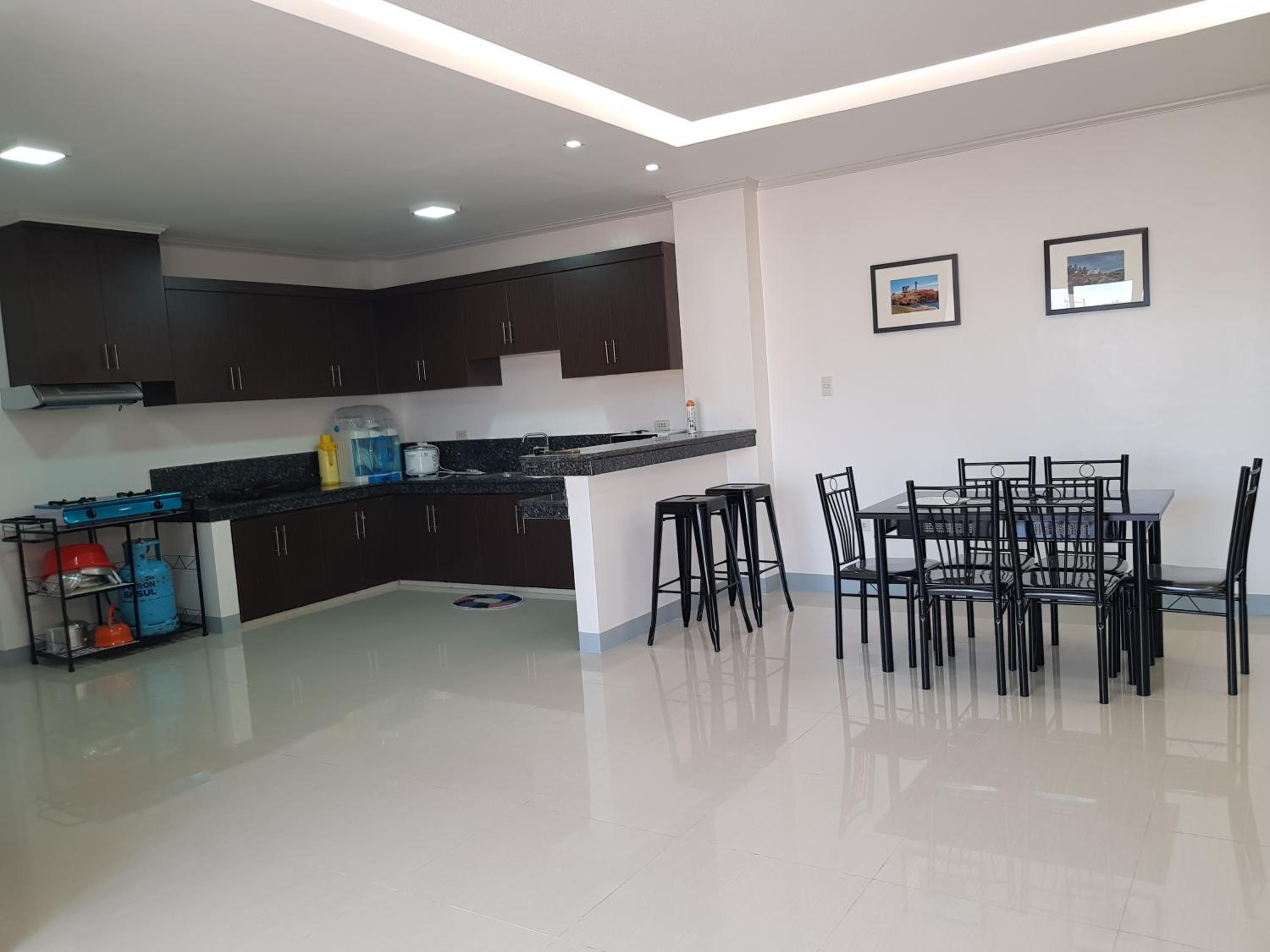 Apartment with Terrace - Photo 5