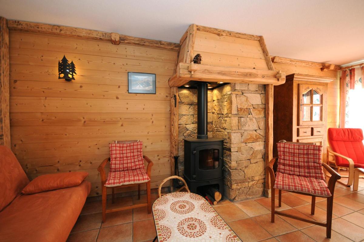 Three-Bedroom Apartment with Terrace photo 1