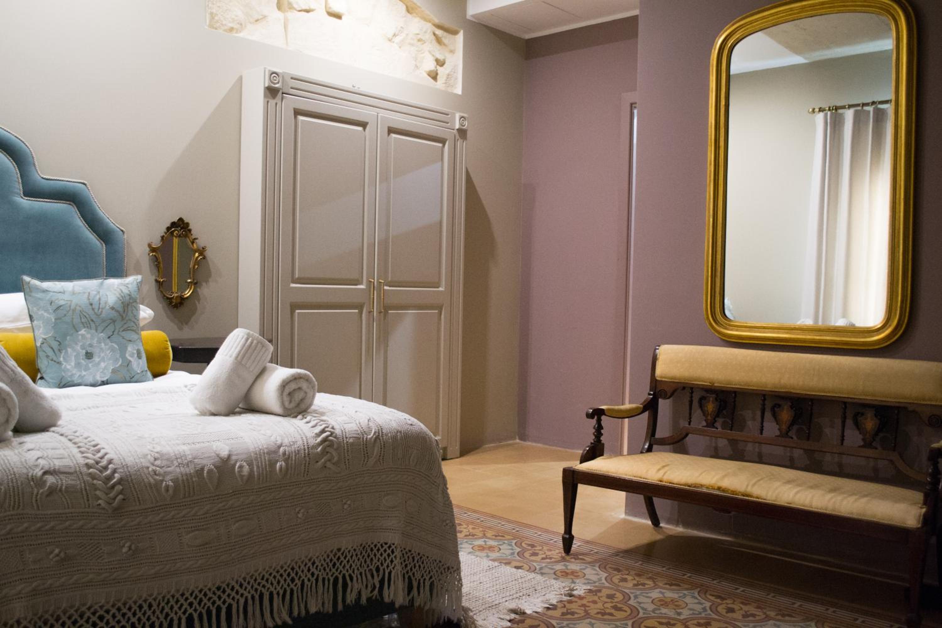 Studio Apartment - Photo 10