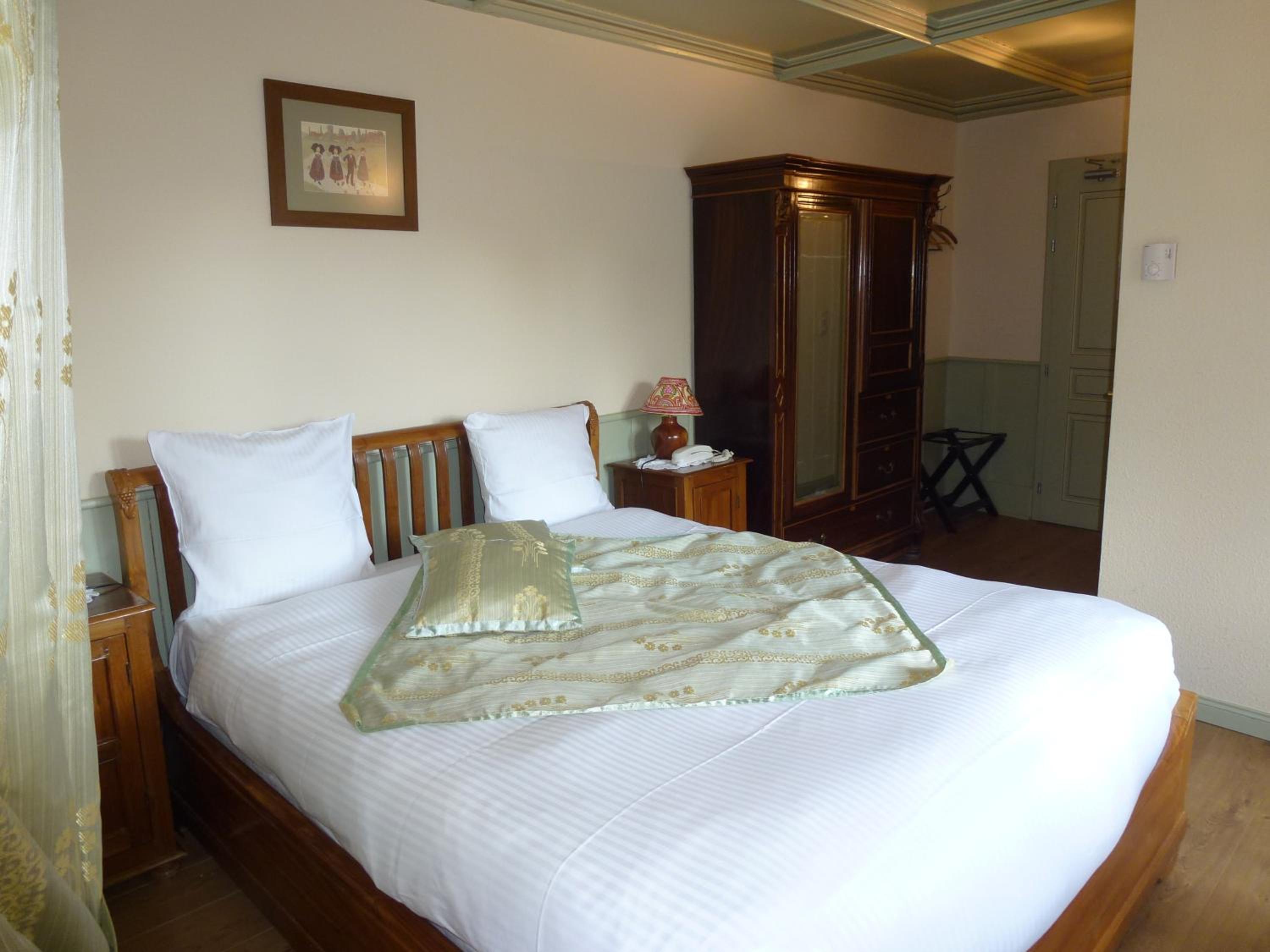 Double Room - Photo 3