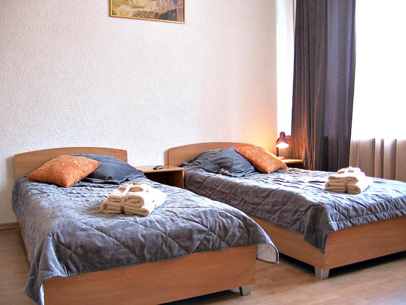 Twin Room - Photo 9