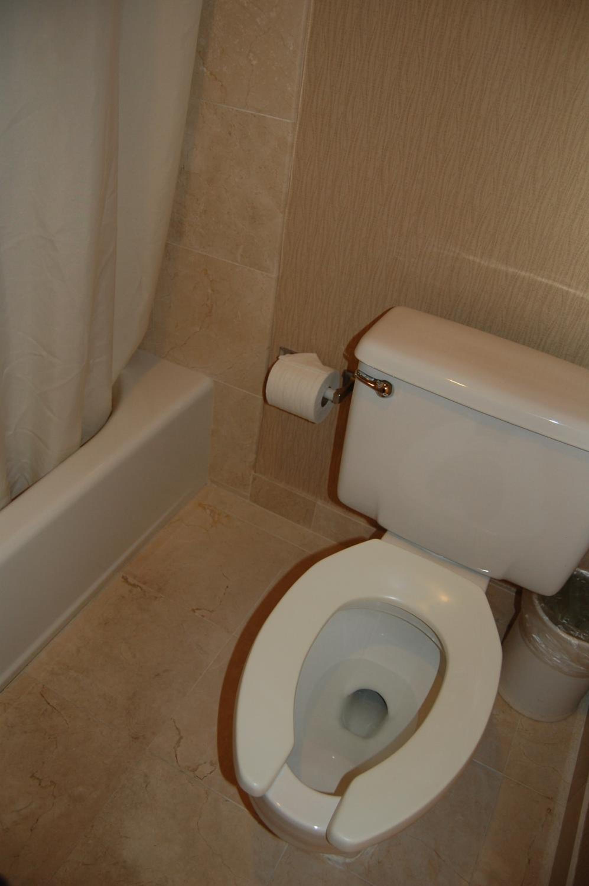 Double Room with Two Double Beds - Photo 2