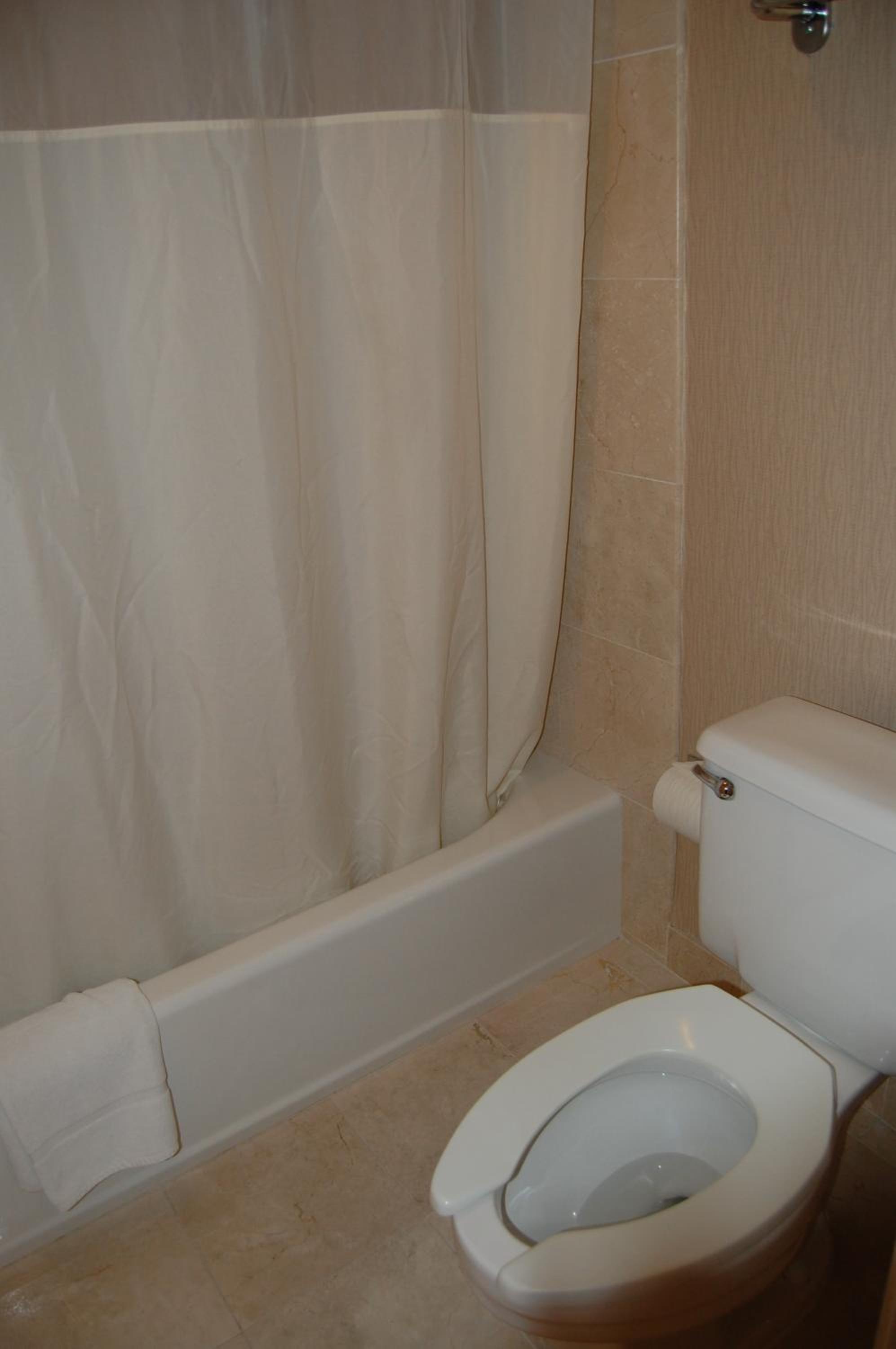 Double Room with Two Double Beds - Photo 3