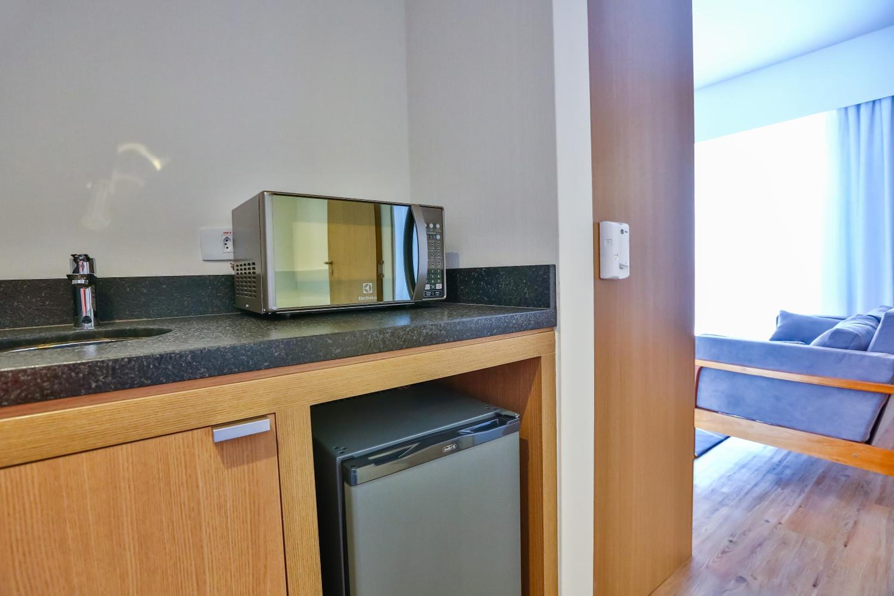 Suite with Hot Tub photo 3