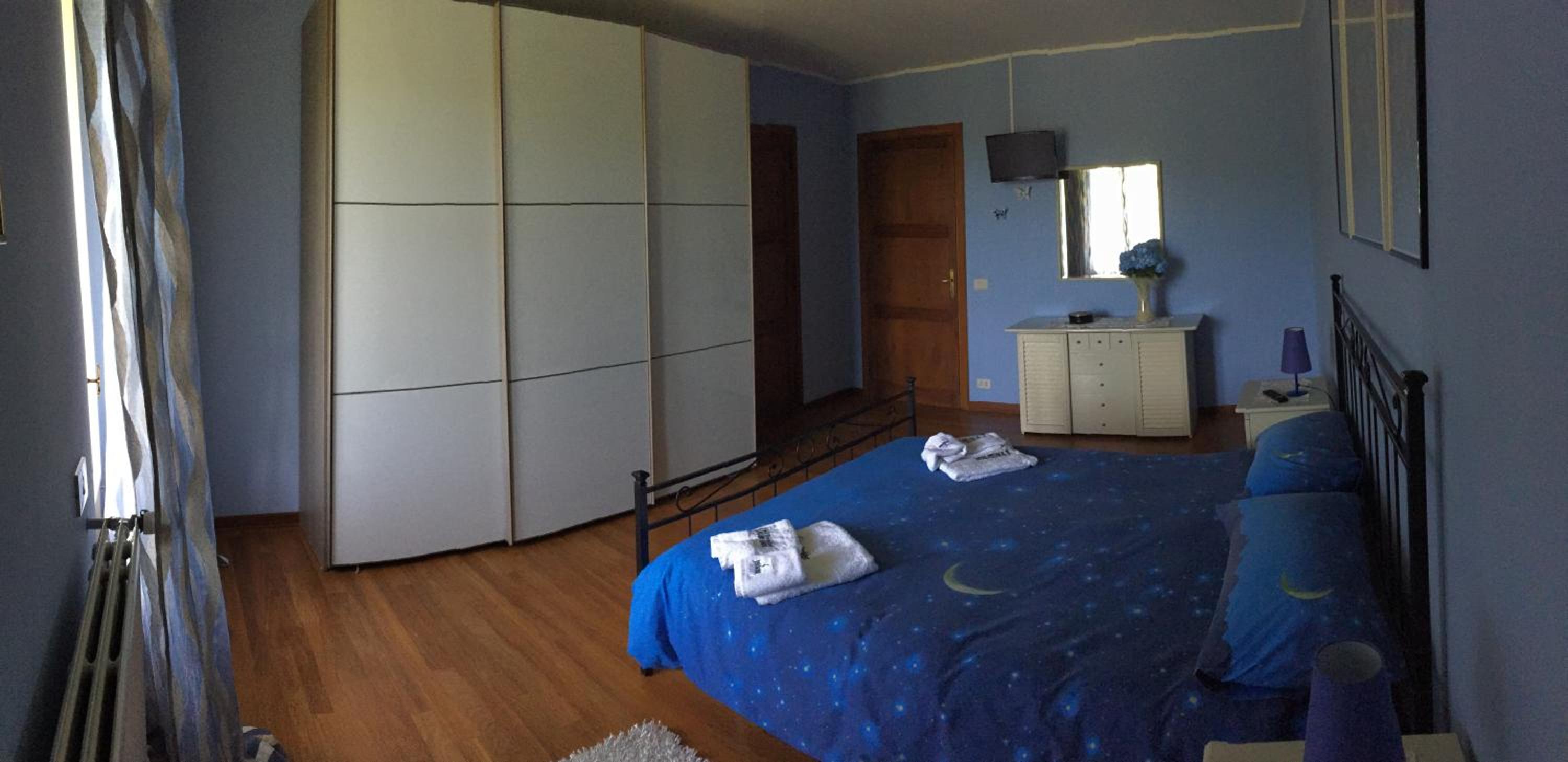 Double or Twin Room with Balcony - Photo 3