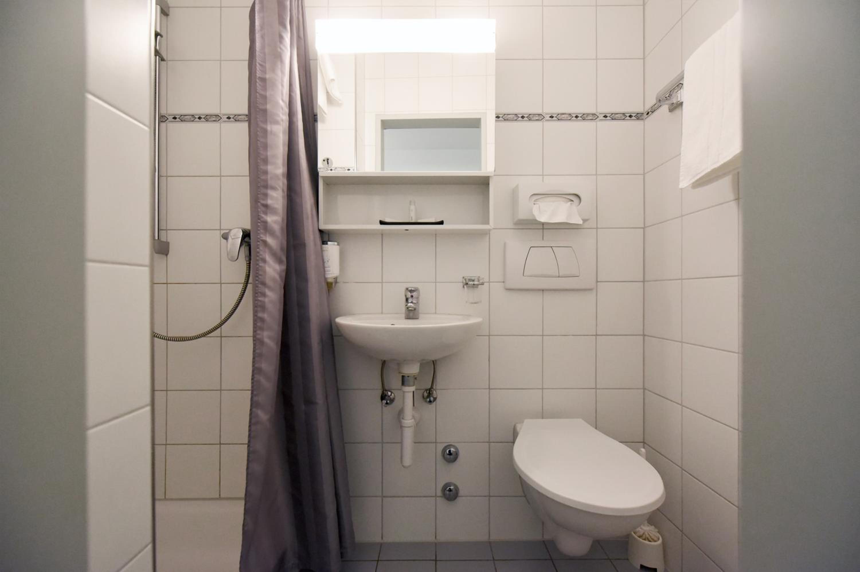 Single Room photo 3