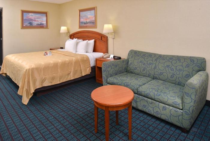 King Room with Sofa Bed - Non-Smoking - Photo 1